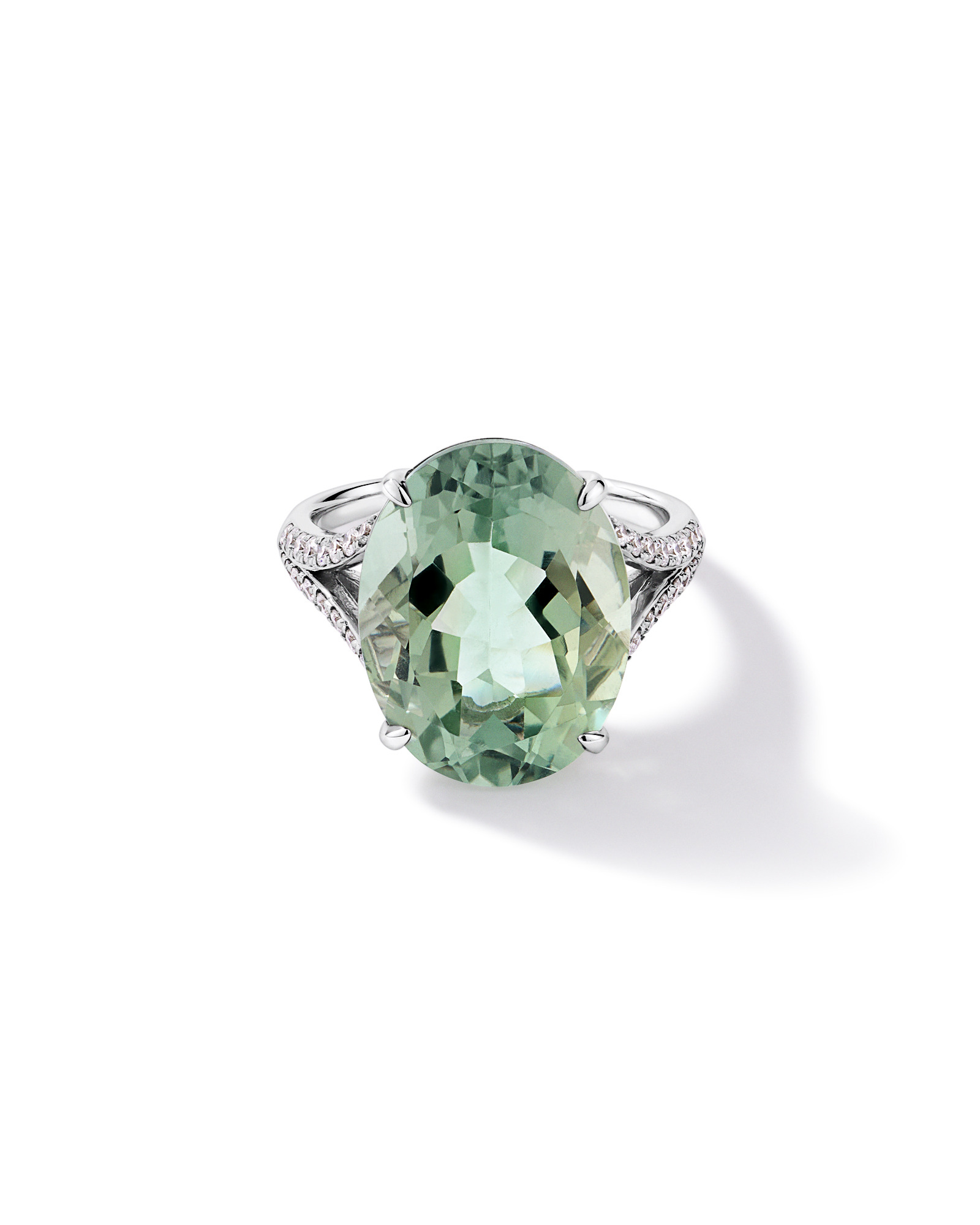 Oval Green Amethyst & 0.33 Carat TW Diamond Split Shank Ring 10kt Gold