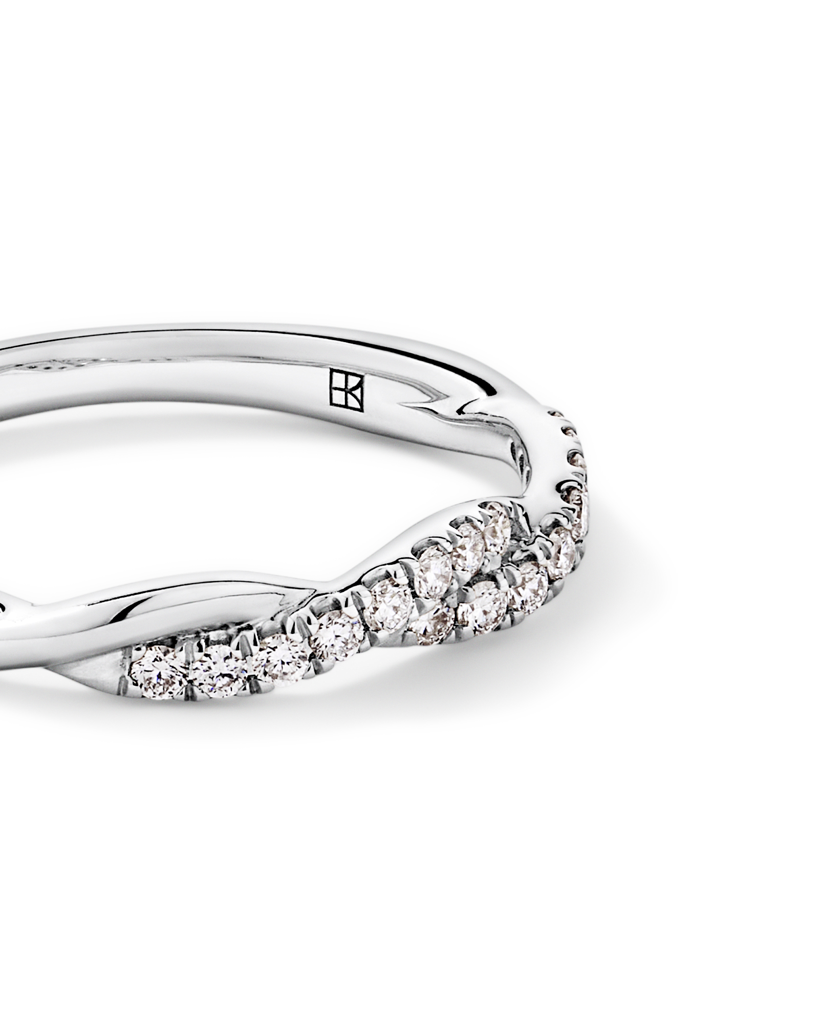 0.16TW Round Brilliant Laboratory-Grown Diamond Twist Wedding Ring 14kt Gold