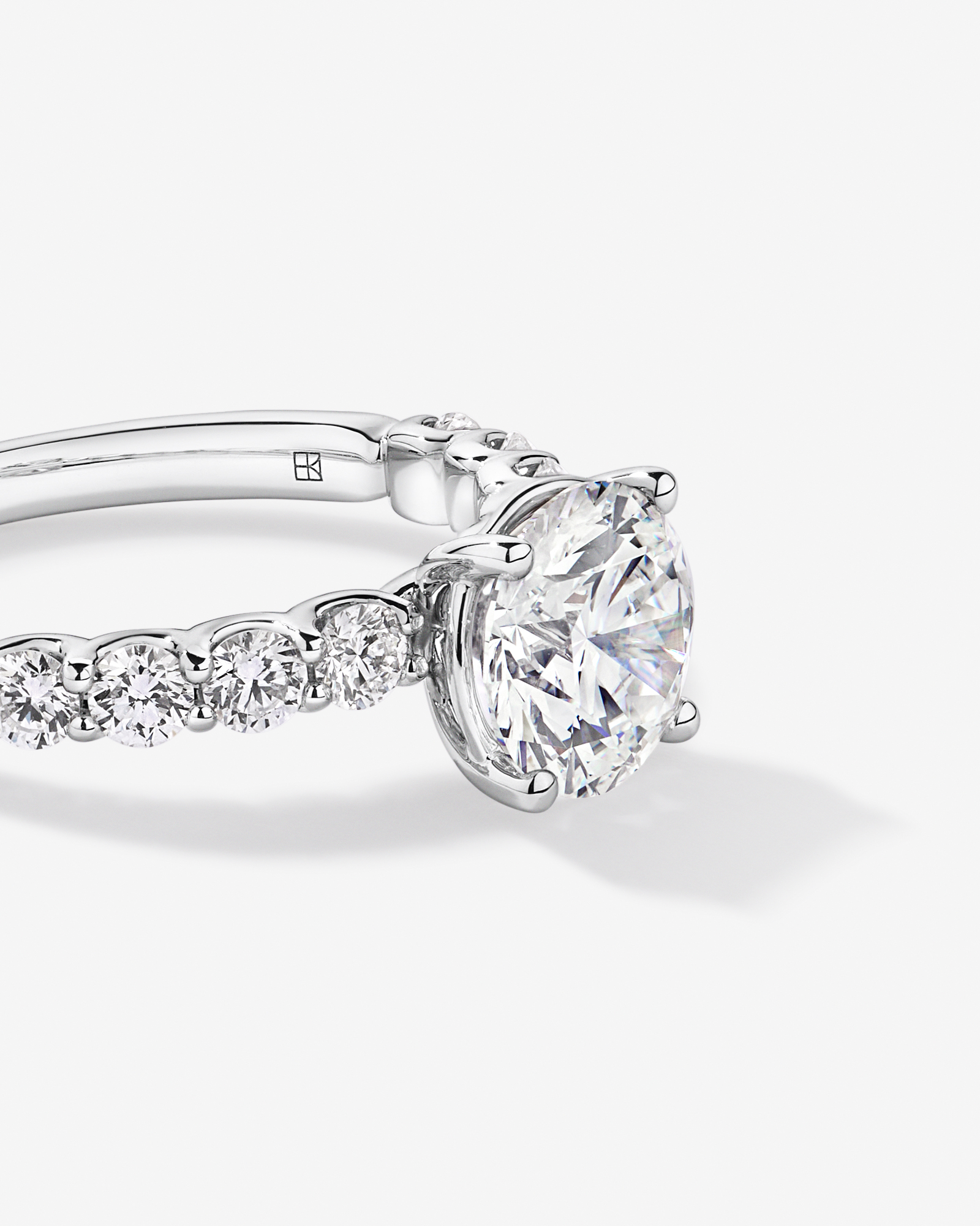 2.75TW Round Brilliant Laboratory-Grown Diamond Engagement Ring 14kt Gold