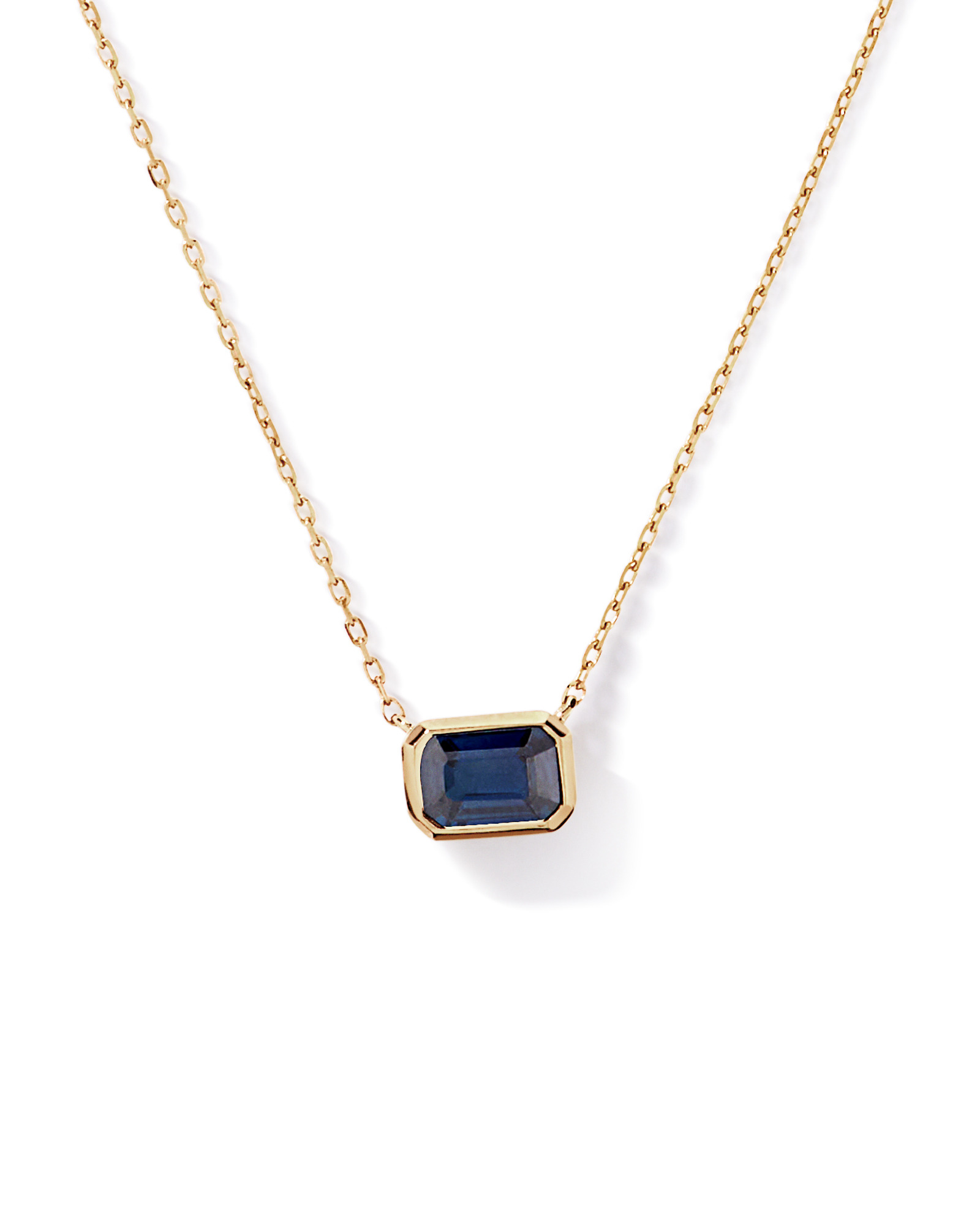 Collier serti de lunette taille émeraude en saphir australien en or jaune 10 carats