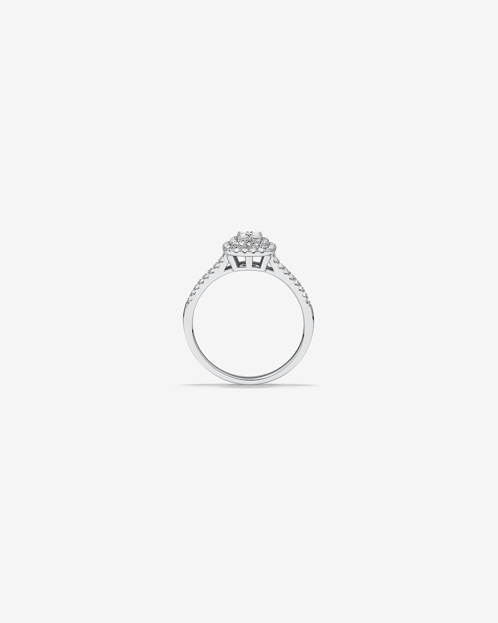 Bague halo de diamants taille coussin de 0,30 carat en or blanc 10 kt