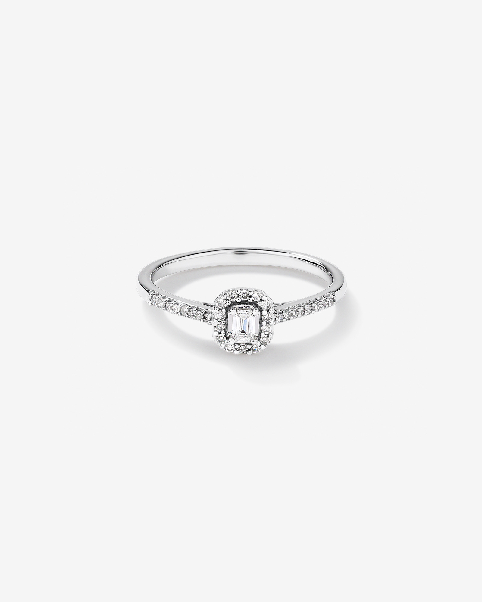 Bague de fiançailles halo taille émeraude avec 0,20 TW de diamants en or blanc 10 carats