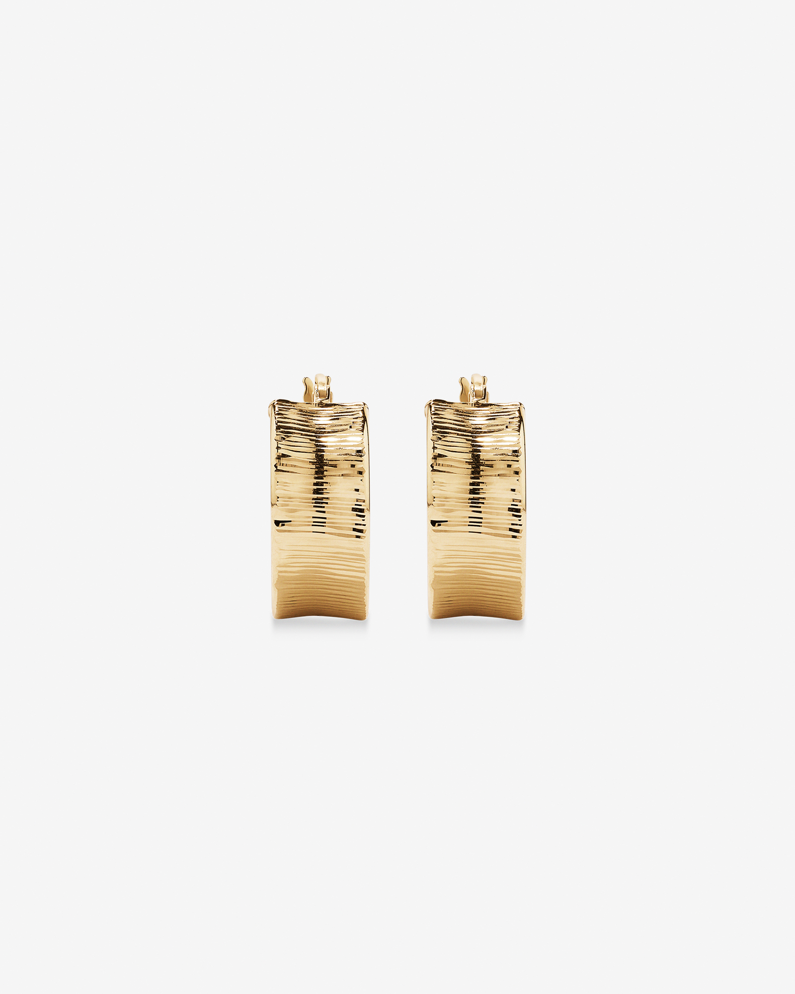 Textured Hoop Earrings in 18Kt Vermeil