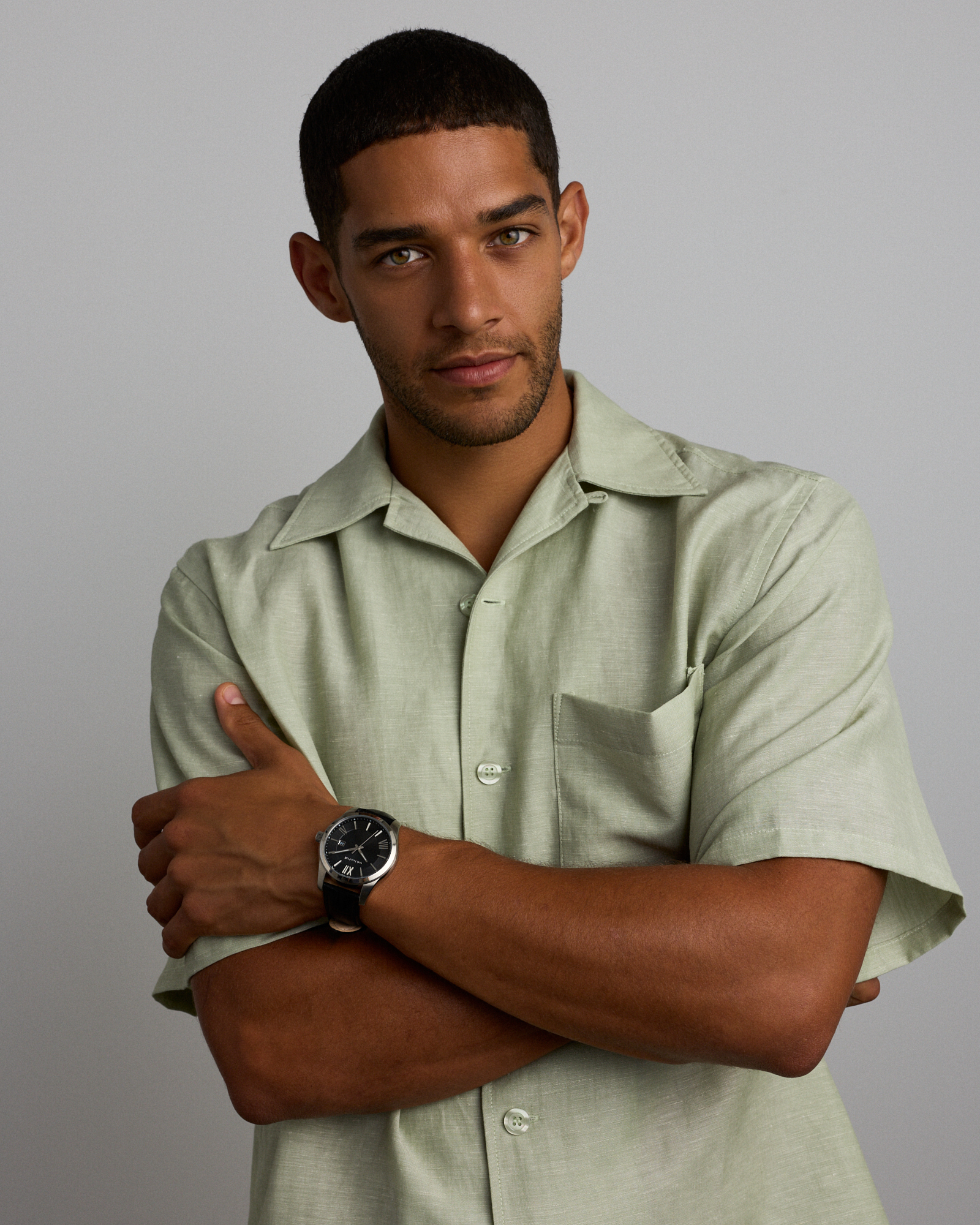 Montre en acier inoxydable et en cuir noir pour homme