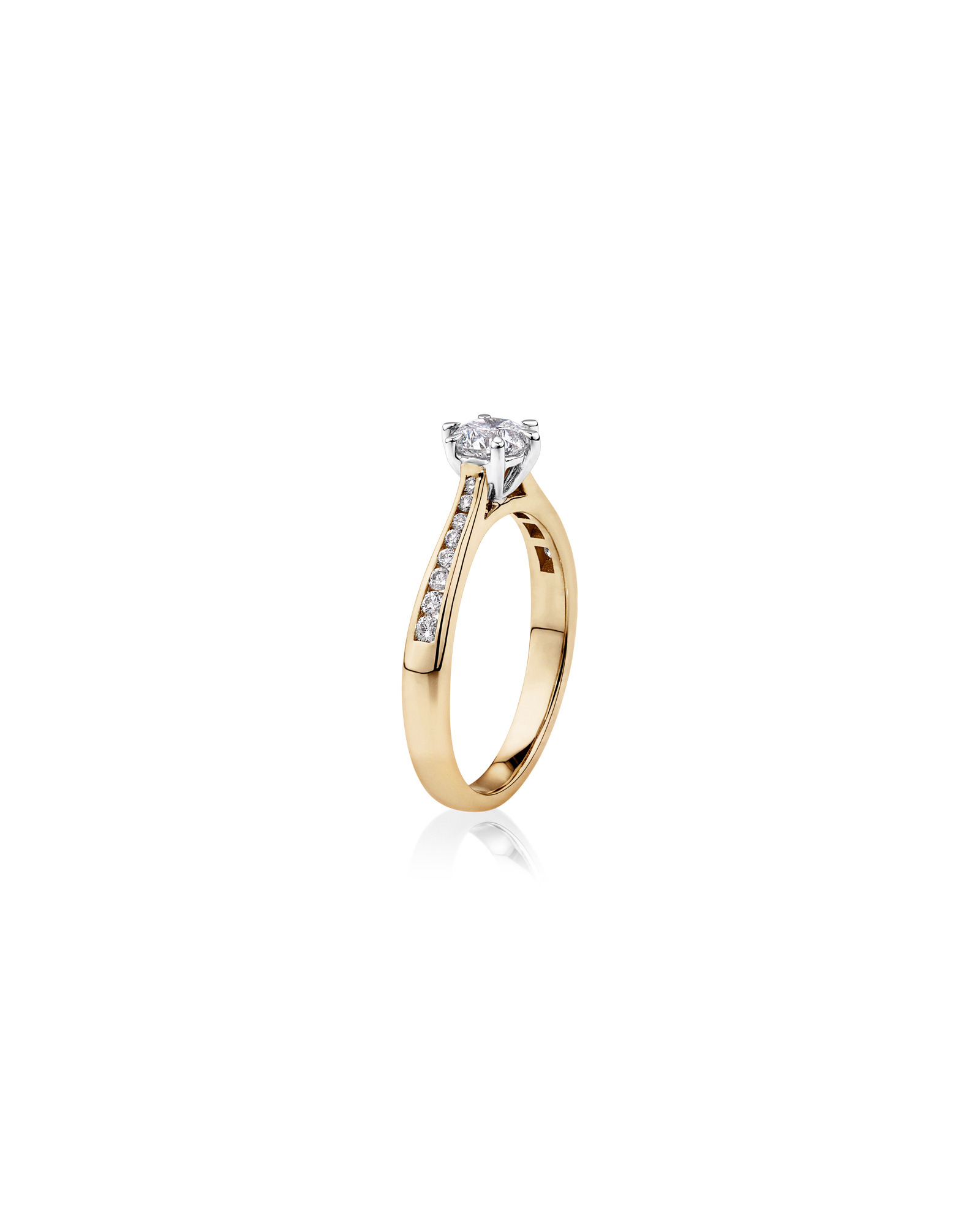 Bague en or blanc et jaune 14 K à diamants totalisant 0,73 ct