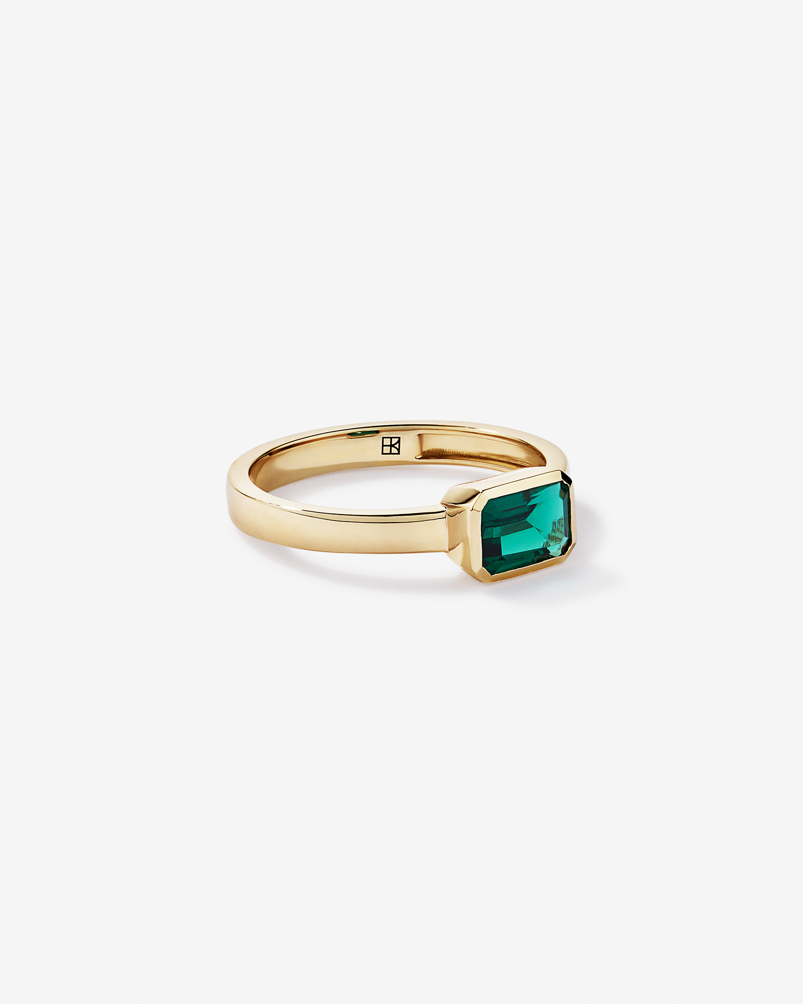 Created Emerald Bezel Ring 10kt Yellow Gold