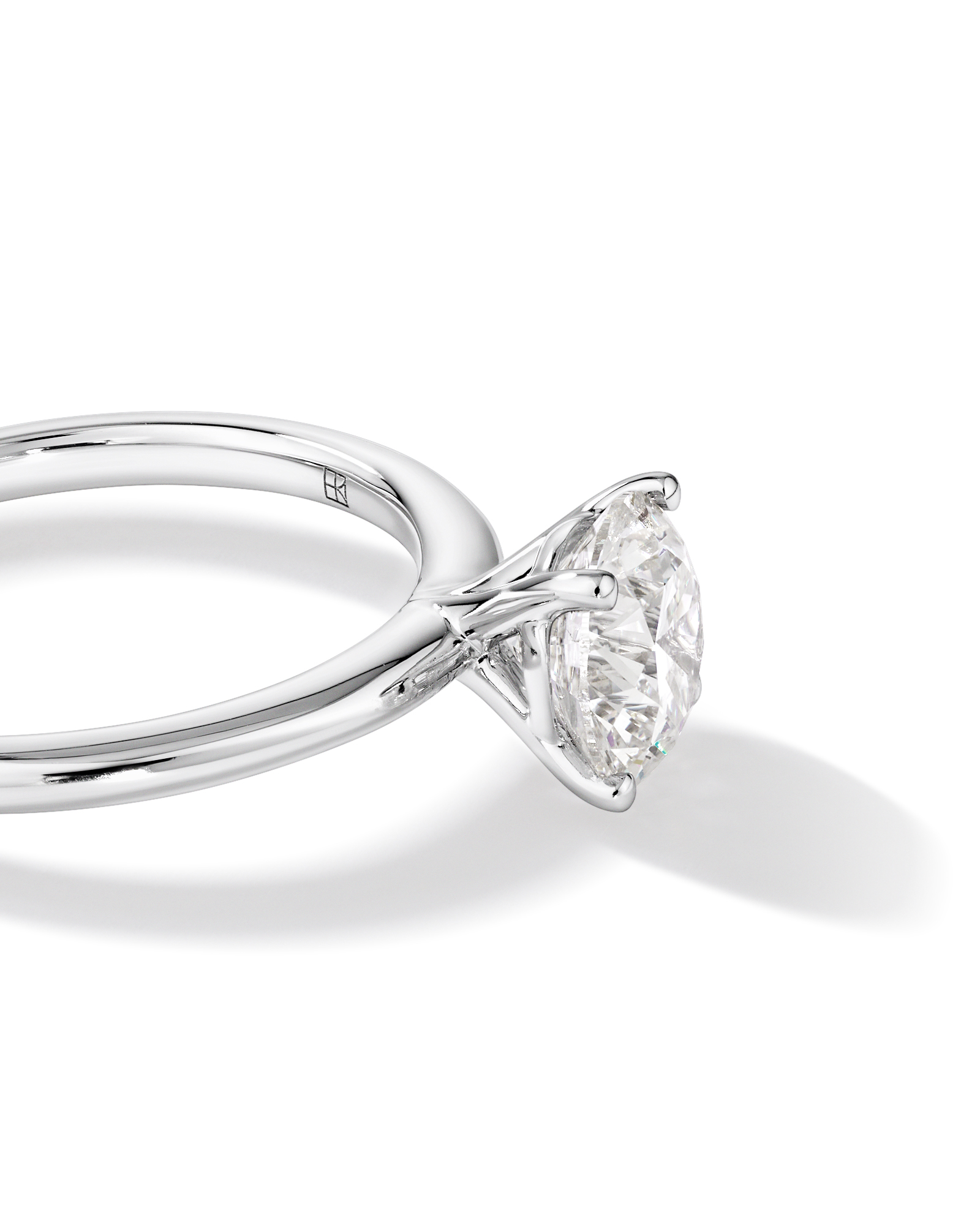 Bague De Fiançailles Solitaire En Diamant Laboratoire Rond Brillant 1,50 Carat Poids Total Or Blanc 14 Carats