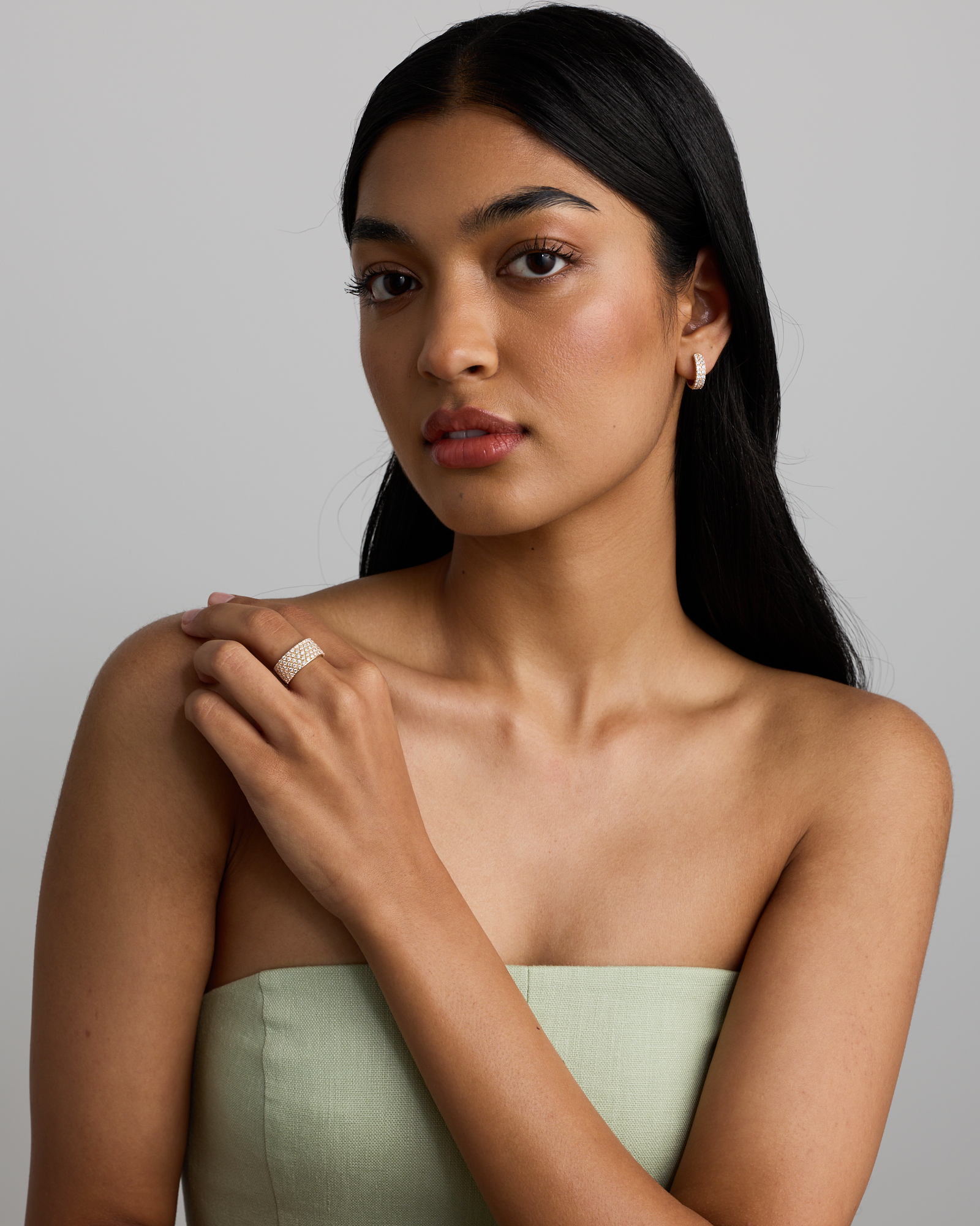 1.00 Carat TW Diamond Wide Pavé Ring 10kt Yellow Gold