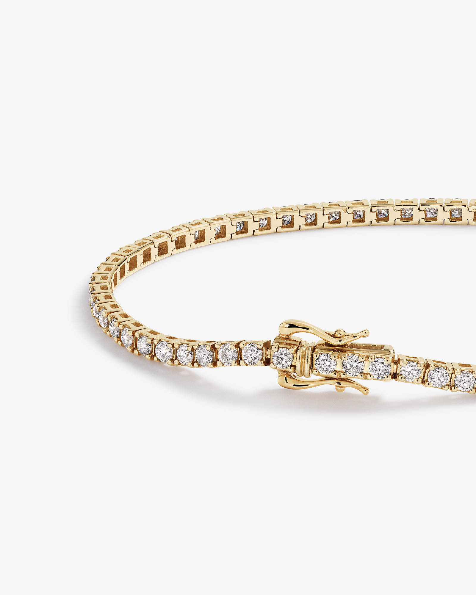 3.28 Carat TW Diamond Tennis Bracelet in 10kt Yellow Gold