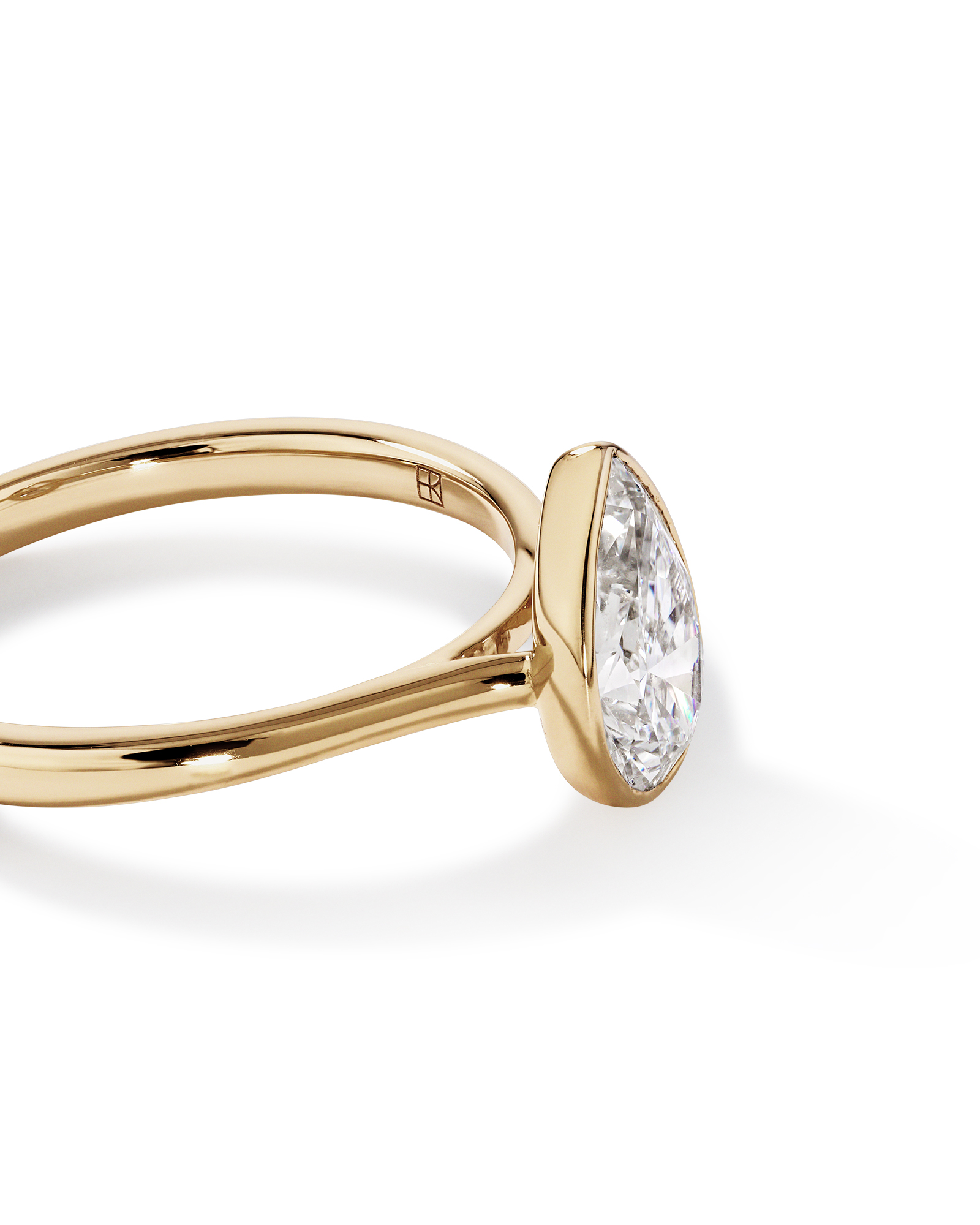 Bague de fiançailles en or jaune 14 carats