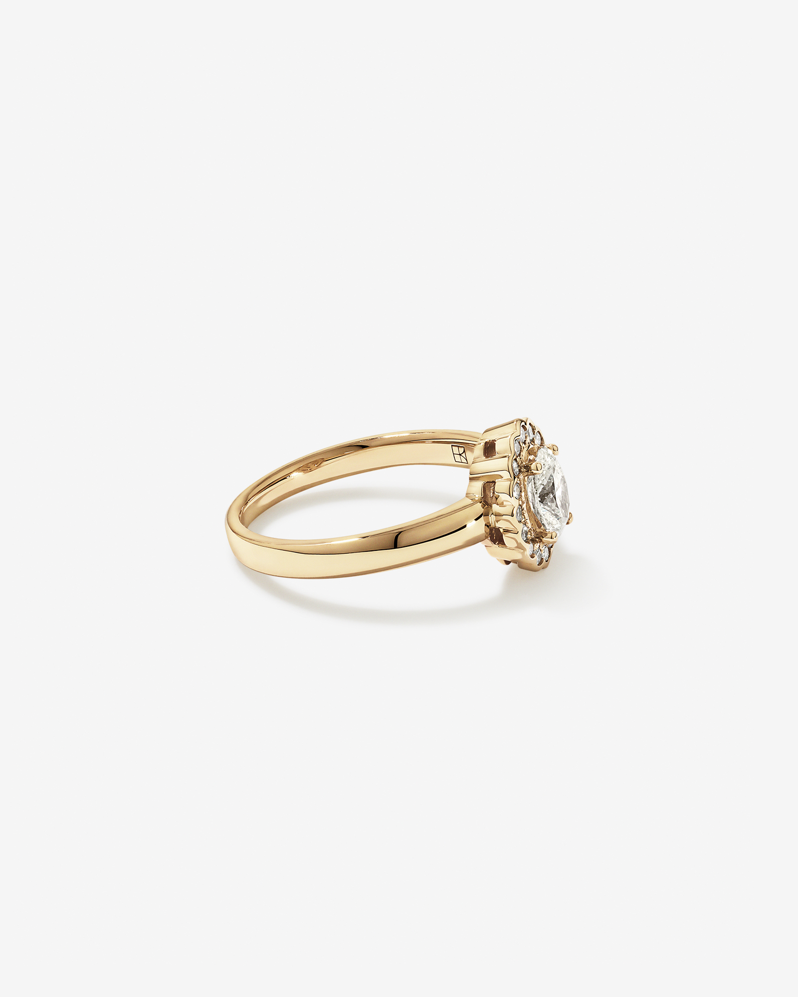 Carat TW Oval Diamond Floral Halo Ring 14kt Yellow Gold