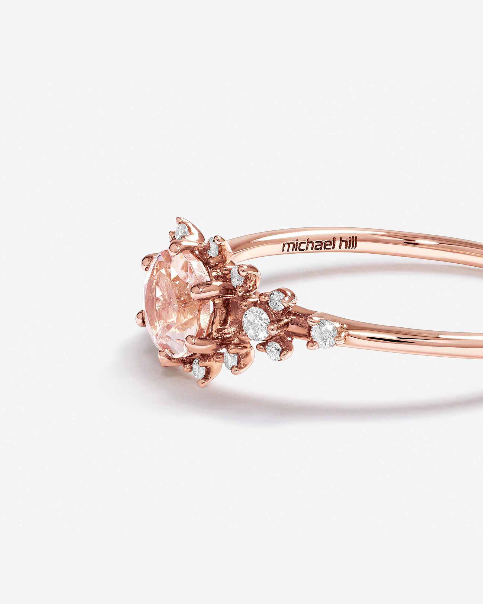 Bague en or rose 10 K avec morganite et diamants totalisant 0,10 ct