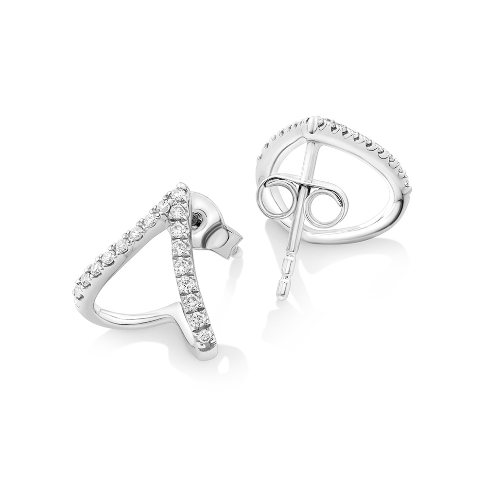 Boutons d’oreilles à chevron en argent sterling avec diamants totalisant 0,17 ct