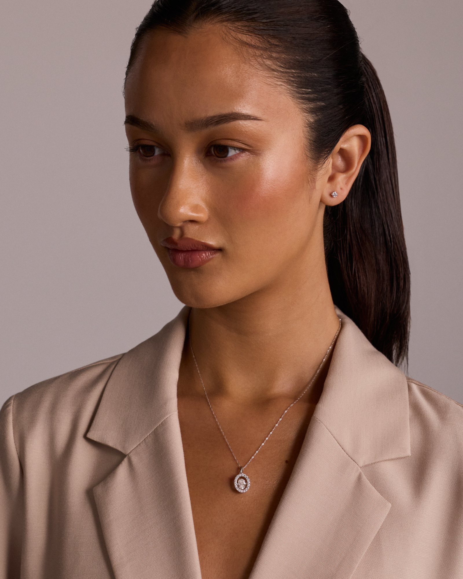 Lume Lab Oval Pendant with 1.00 Carat TW of Laboratory-Grown Diamond in 10kt White Gold