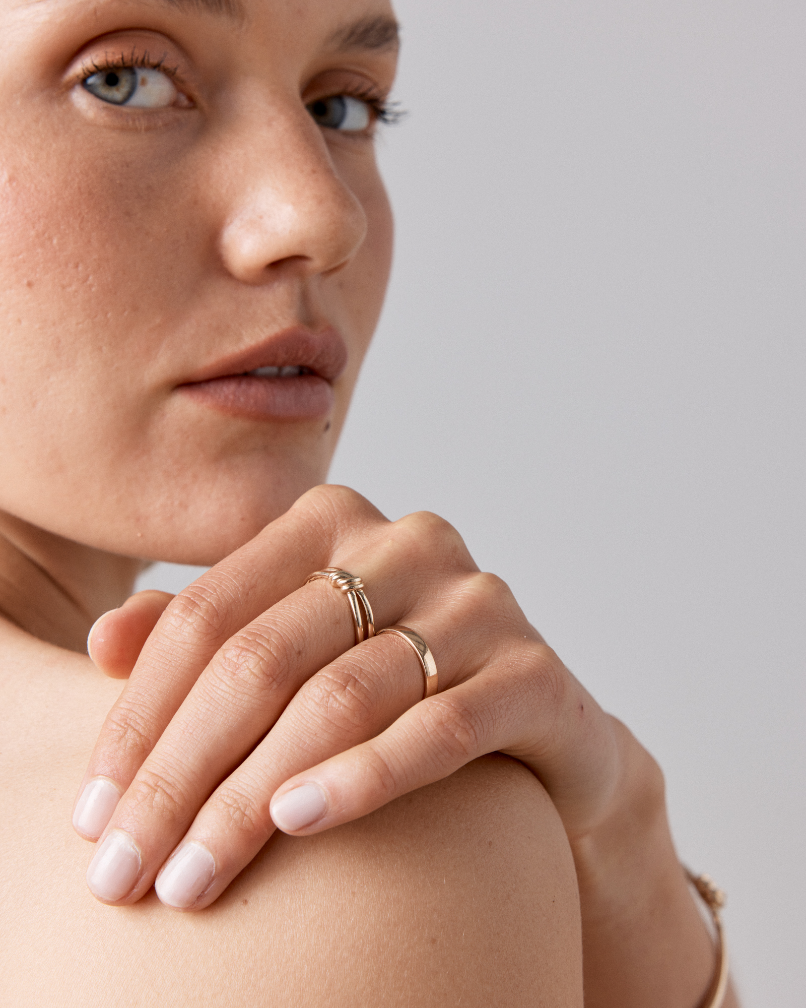 Alliance demi-jonc en or jaune 10 K