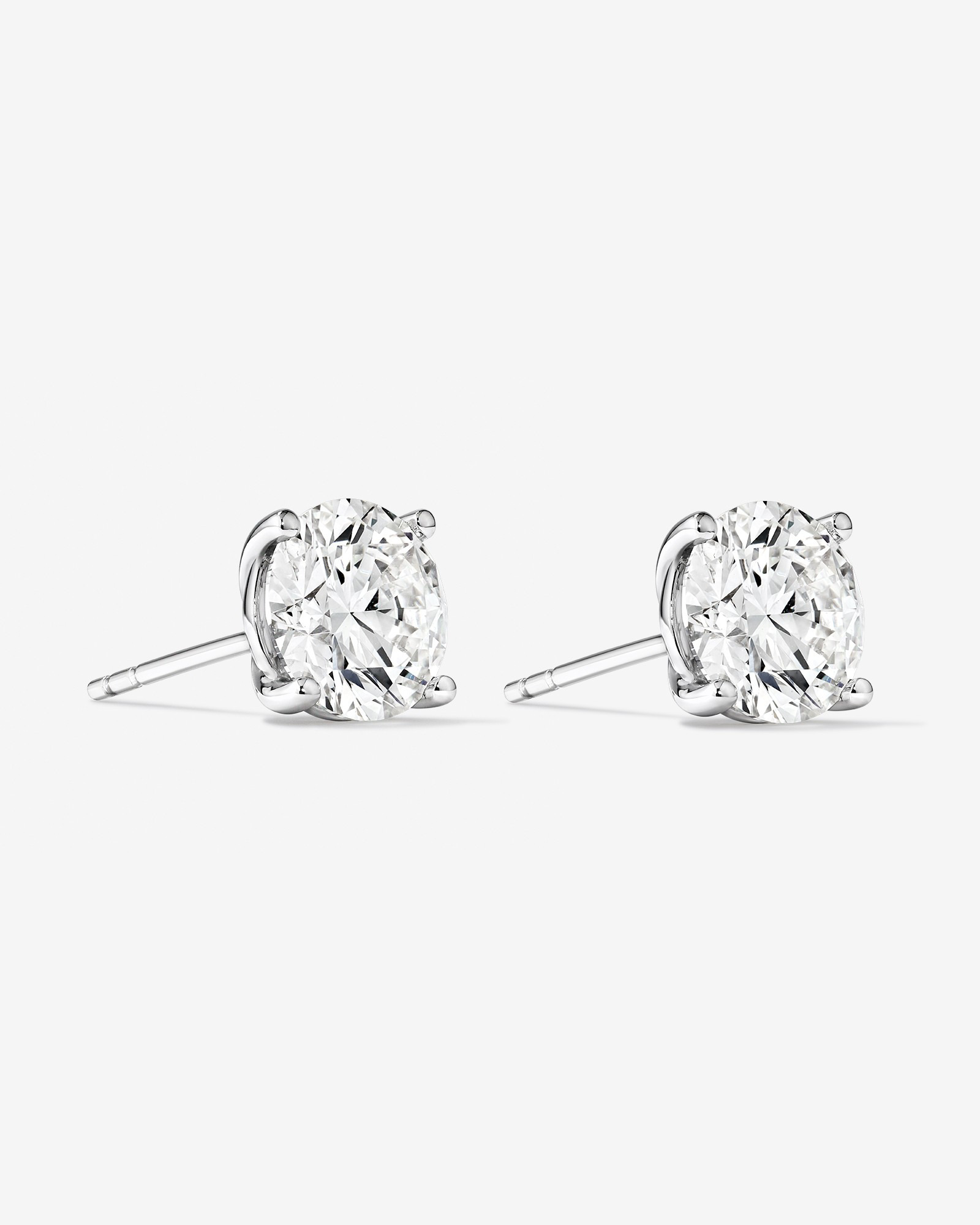 Boucles d’oreilles en diamant solitaire en laboratoire de 3,00 carats TW en or blanc 14 carats