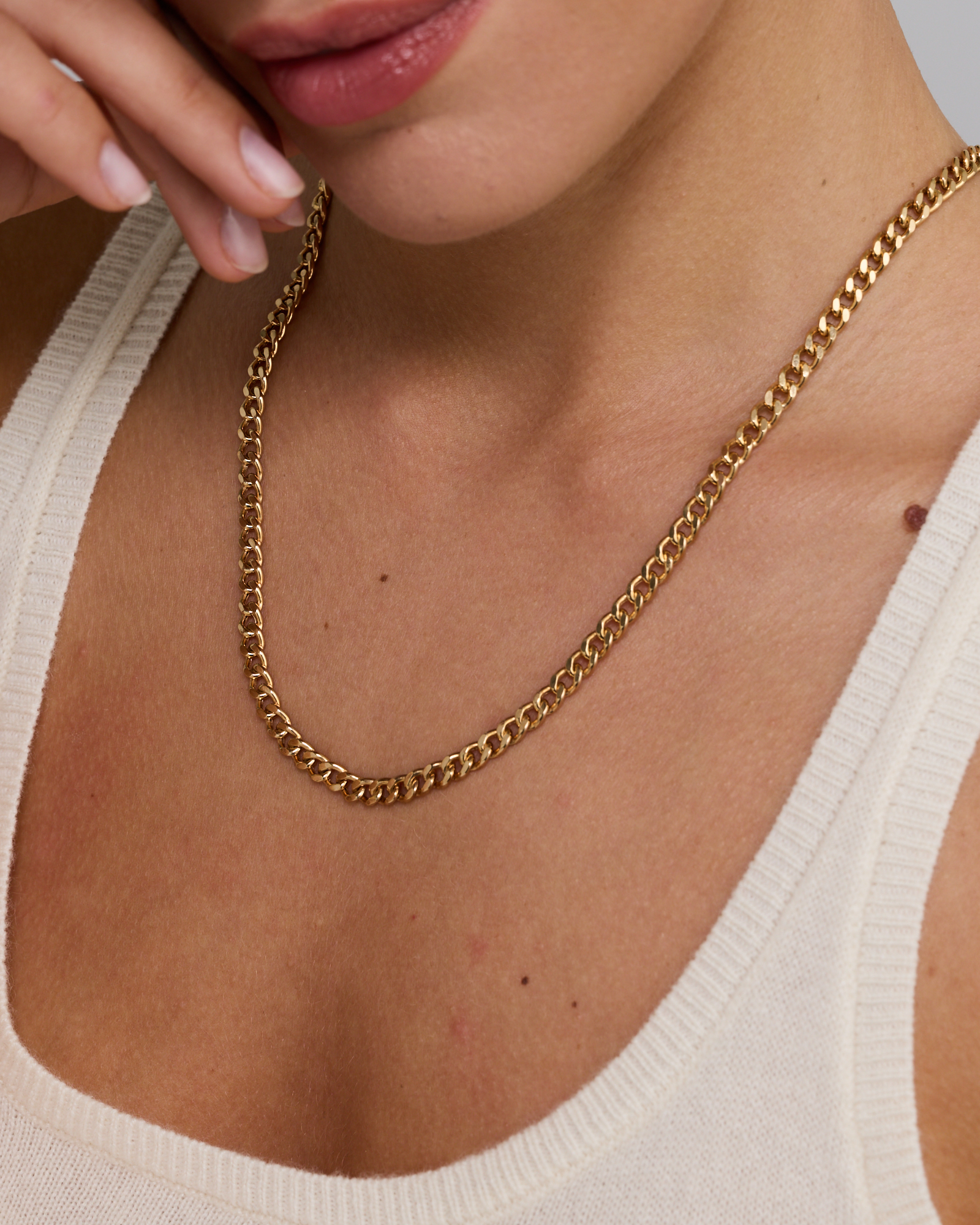 55cm (22") 5.5mm Width Semi Solid Diamond Cut Curb Chain in 10ct Gold