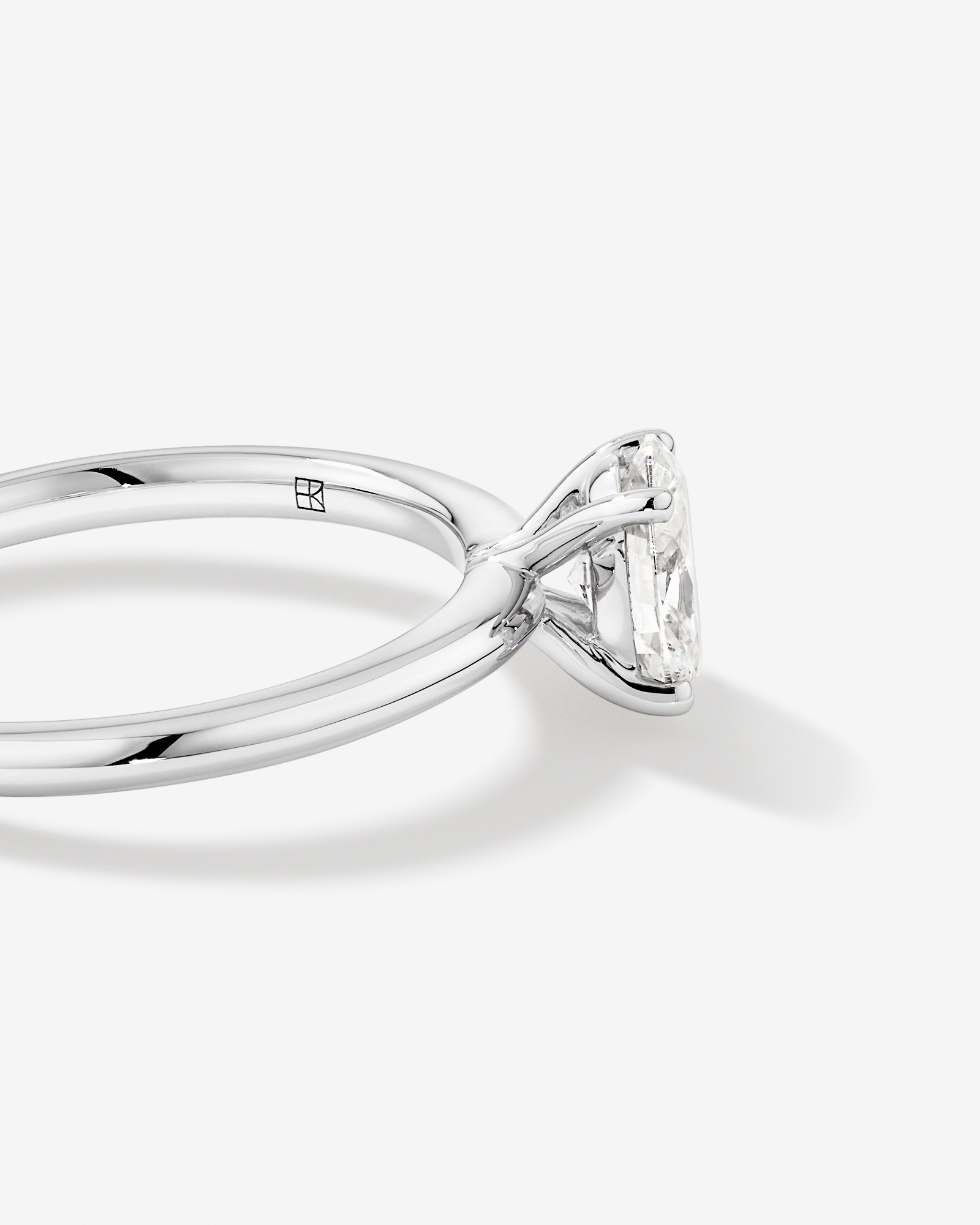 Carat TW Oval Laboratory-Grown Diamond Solitaire Engagement Ring 14kt White Gold