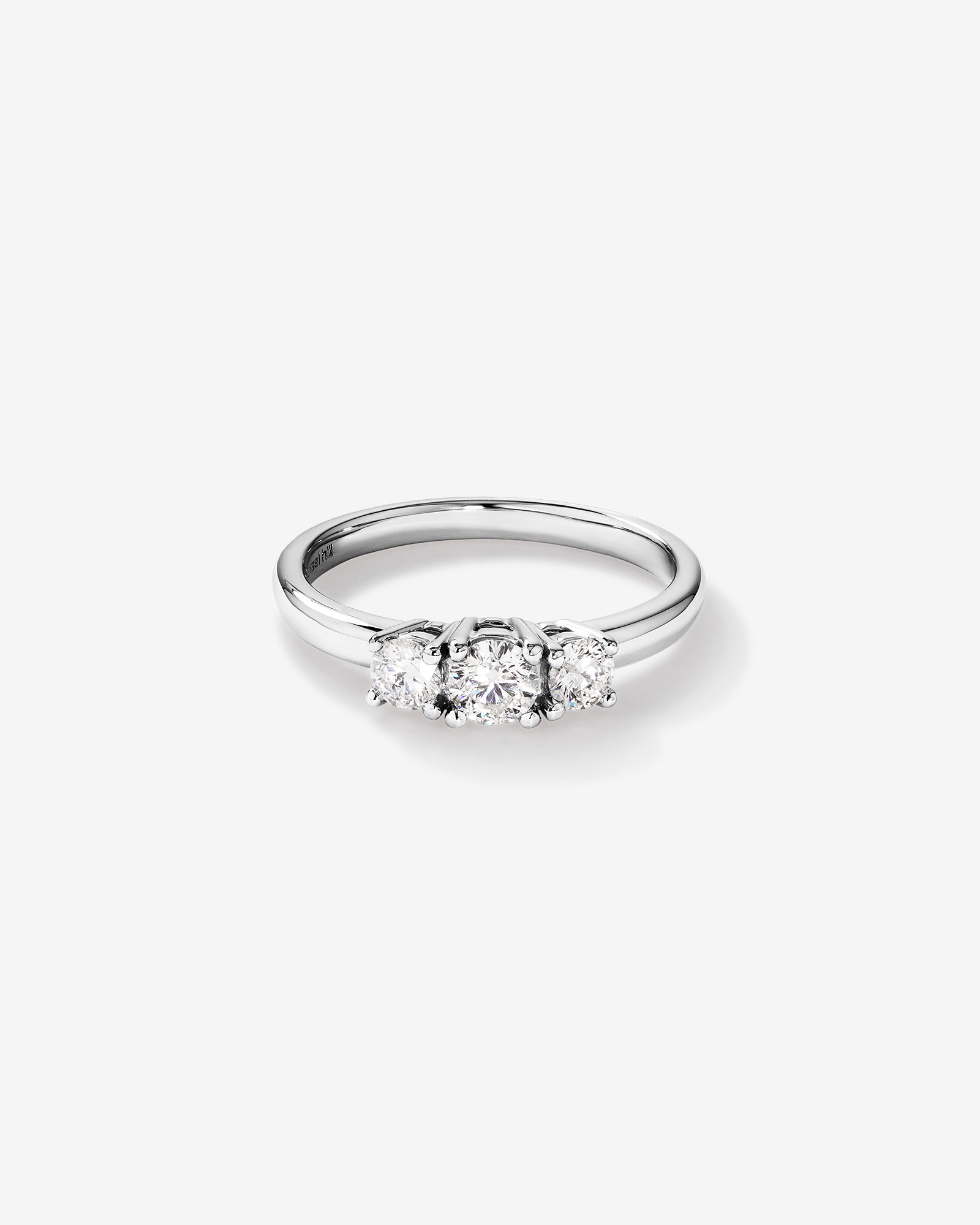 Bague de fiançailles à trois pierres en diamant taille brillant rond de 0,50 carat en or blanc 14 carats