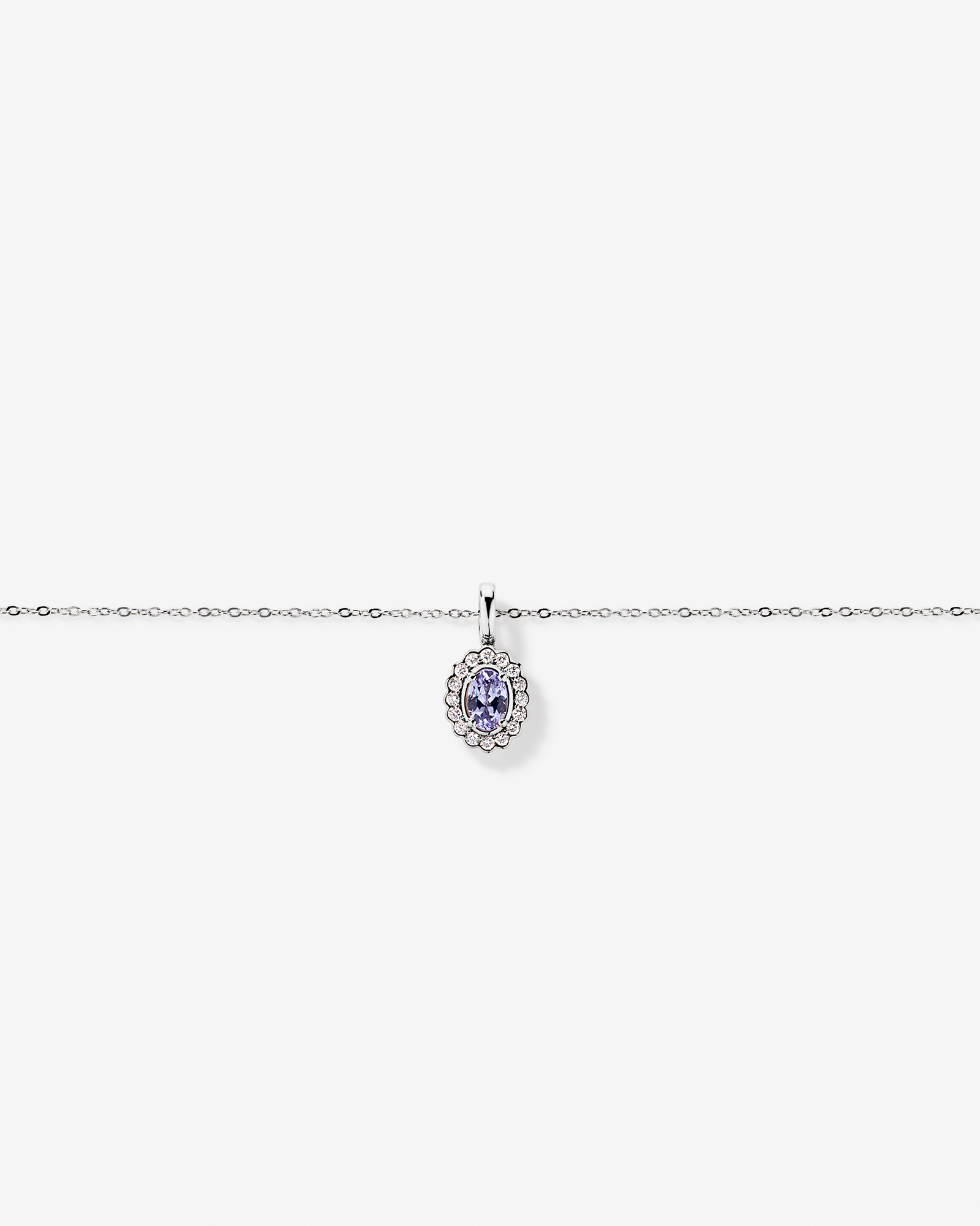 Tanzanite & 0,15TW de pendentif Halo en diamant avec chaîne en or blanc 10 carats