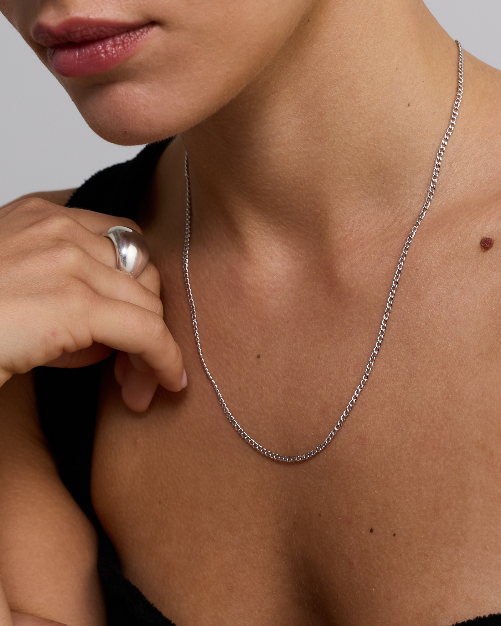 Classic Curb Chain in 10kt White Gold