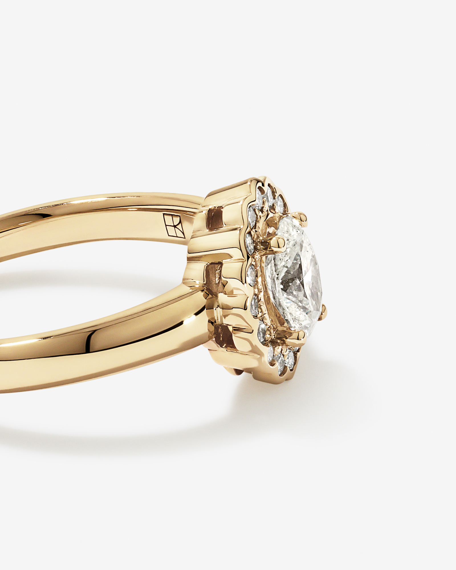 Carat TW Oval Diamond Floral Halo Ring 14kt Yellow Gold