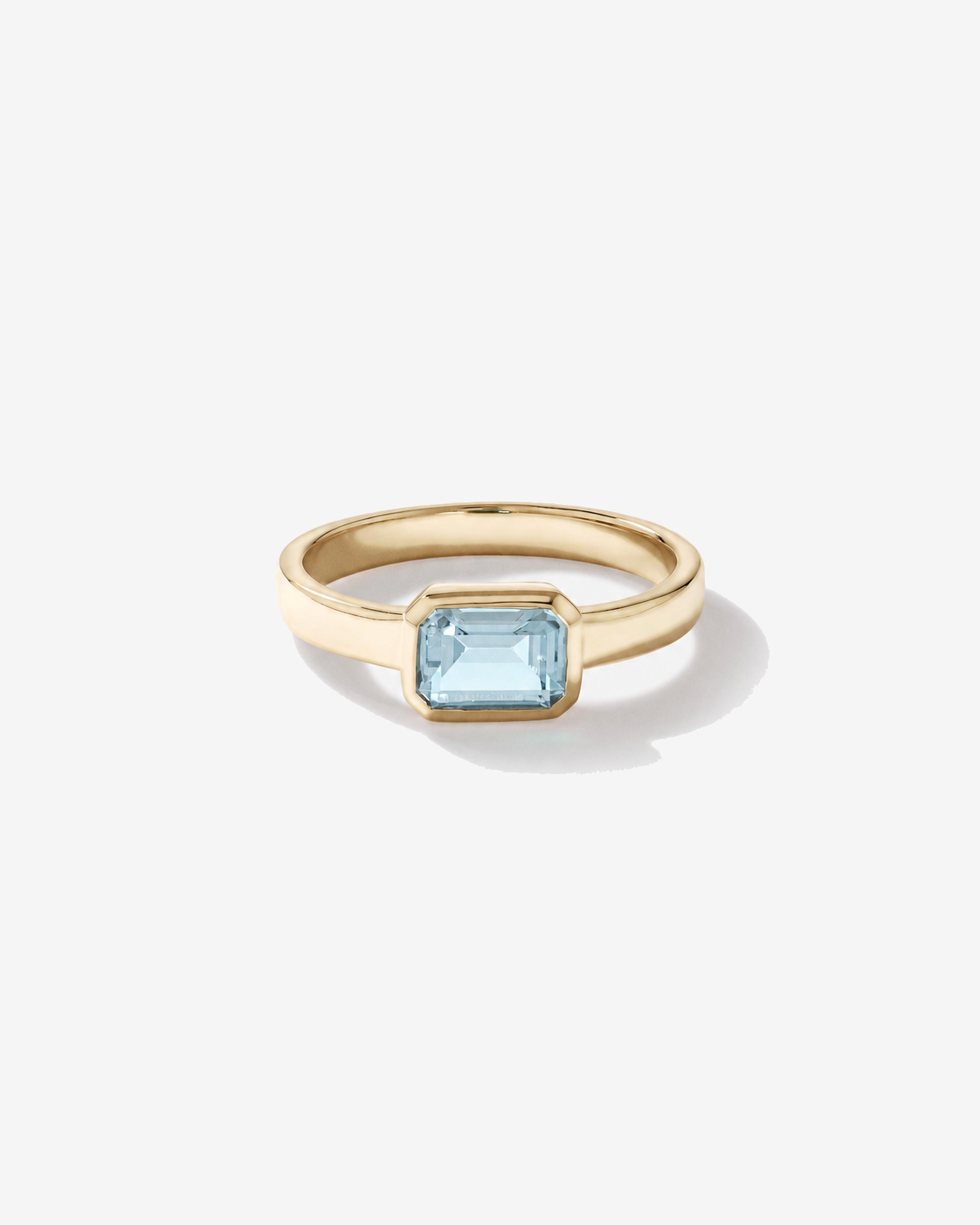 Aquamarine Bezel Ring 10kt Yellow Gold