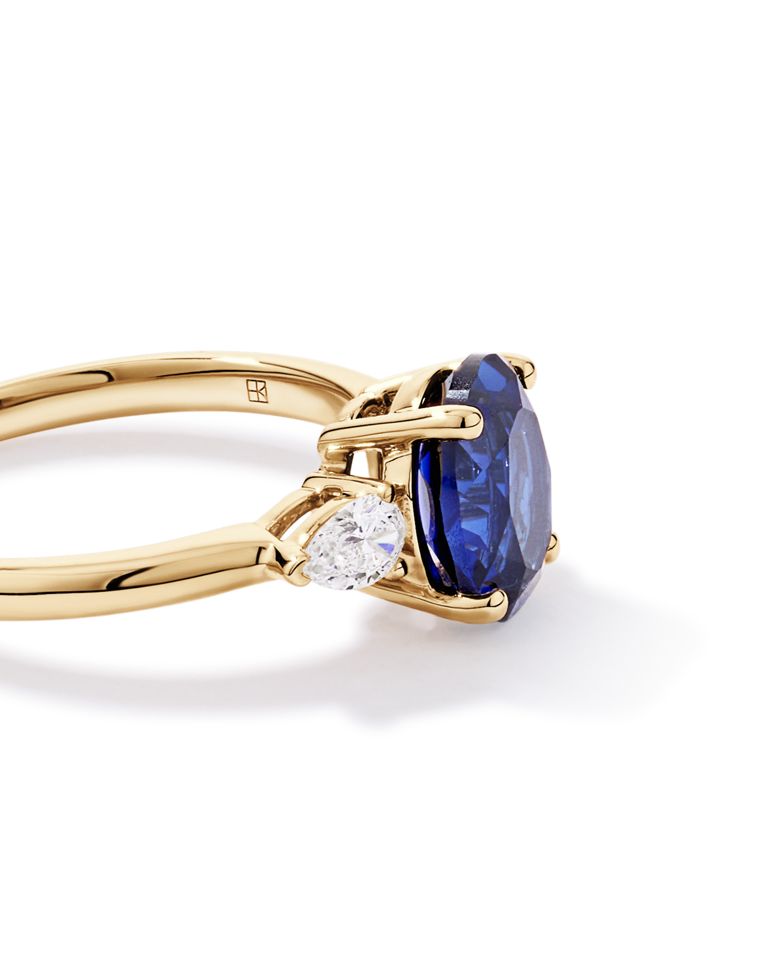 Created Sapphire and 0.27 Carat TW Laboratory-Grown Diamond Ring 10kt Gold