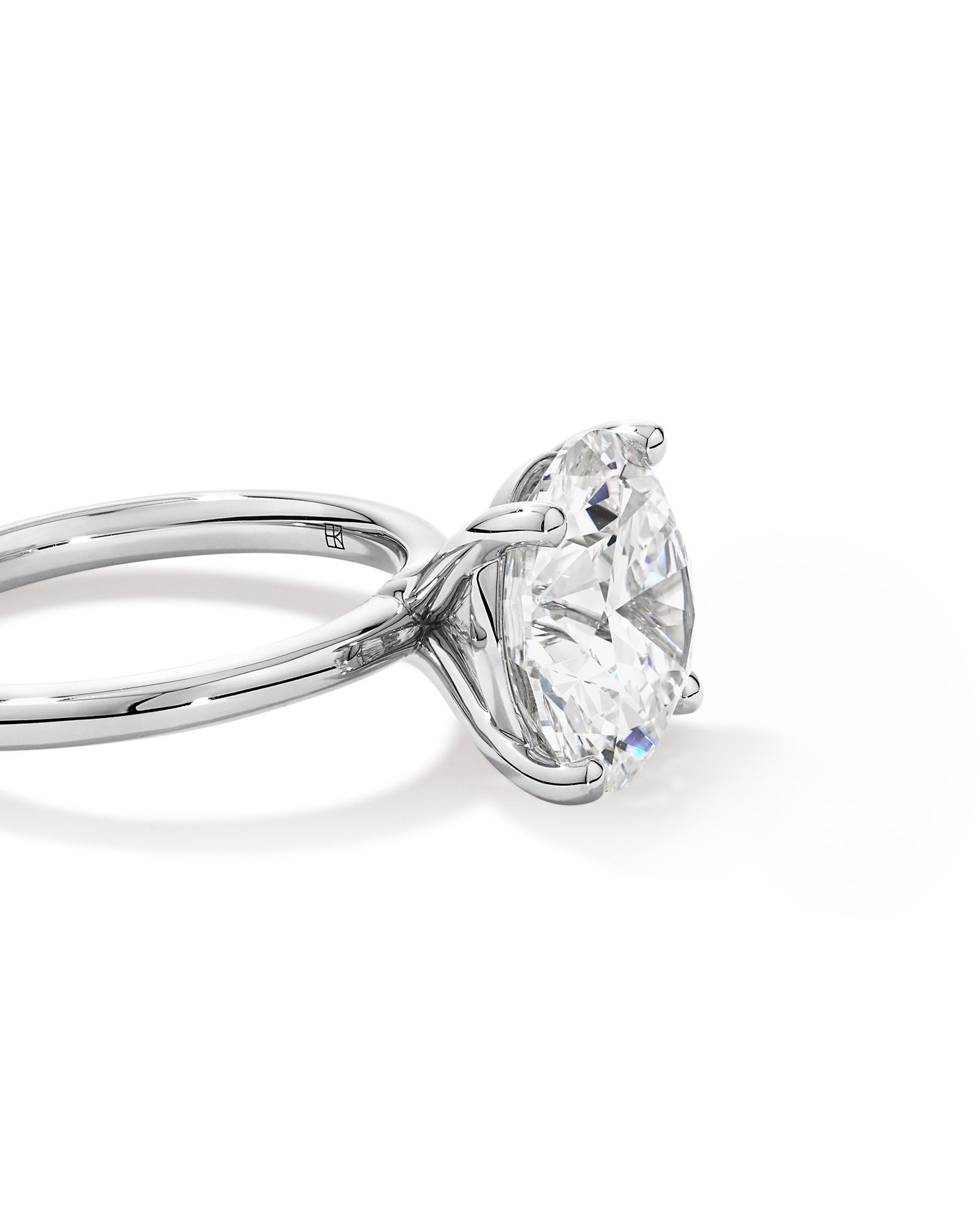 Carat TW Round Brilliant Laboratory-Grown Diamond Solitaire Engagement Ring Platinum