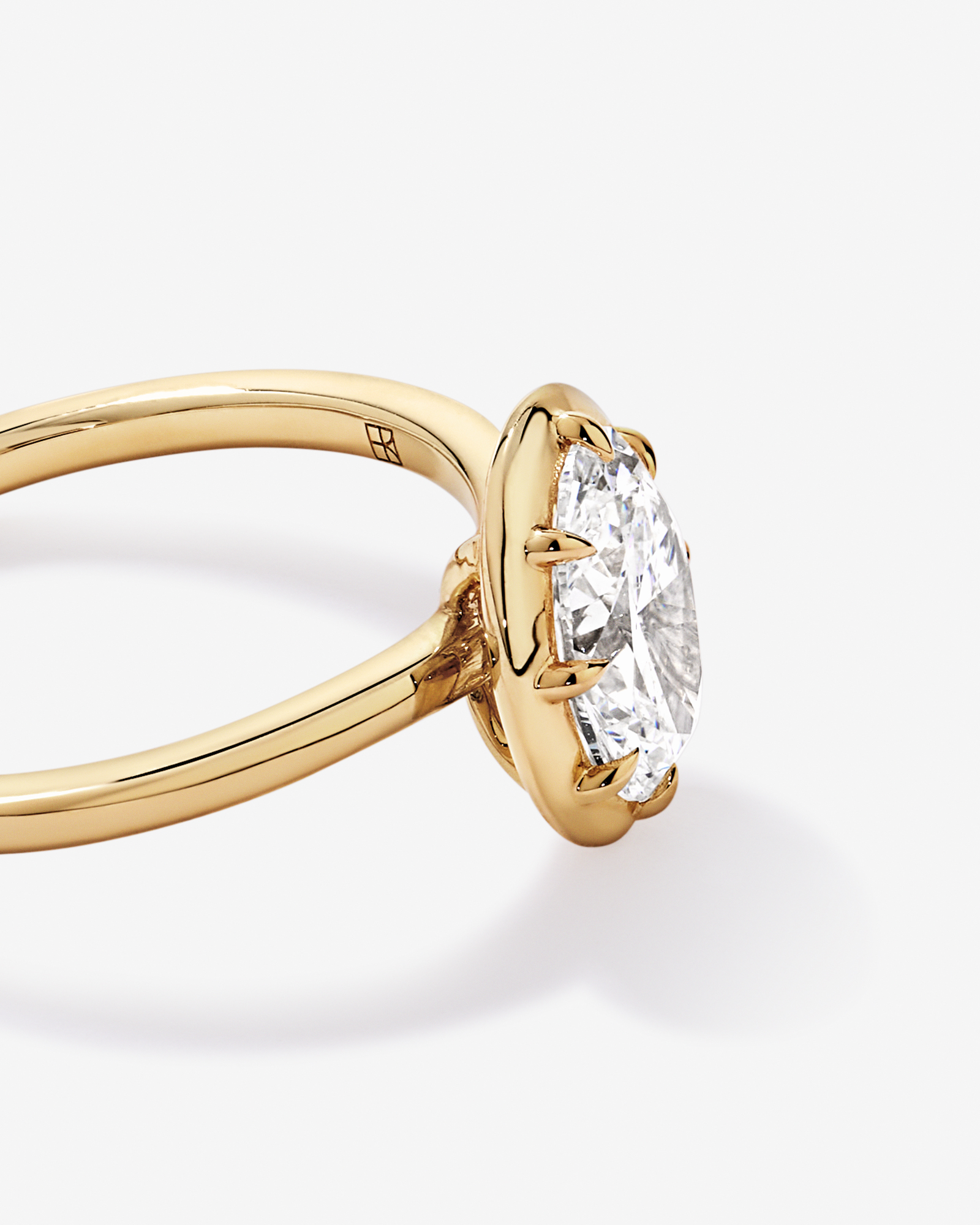 1.50TW Oval Laboratory-Grown Diamond Solitaire Ring 14kt Yellow Gold