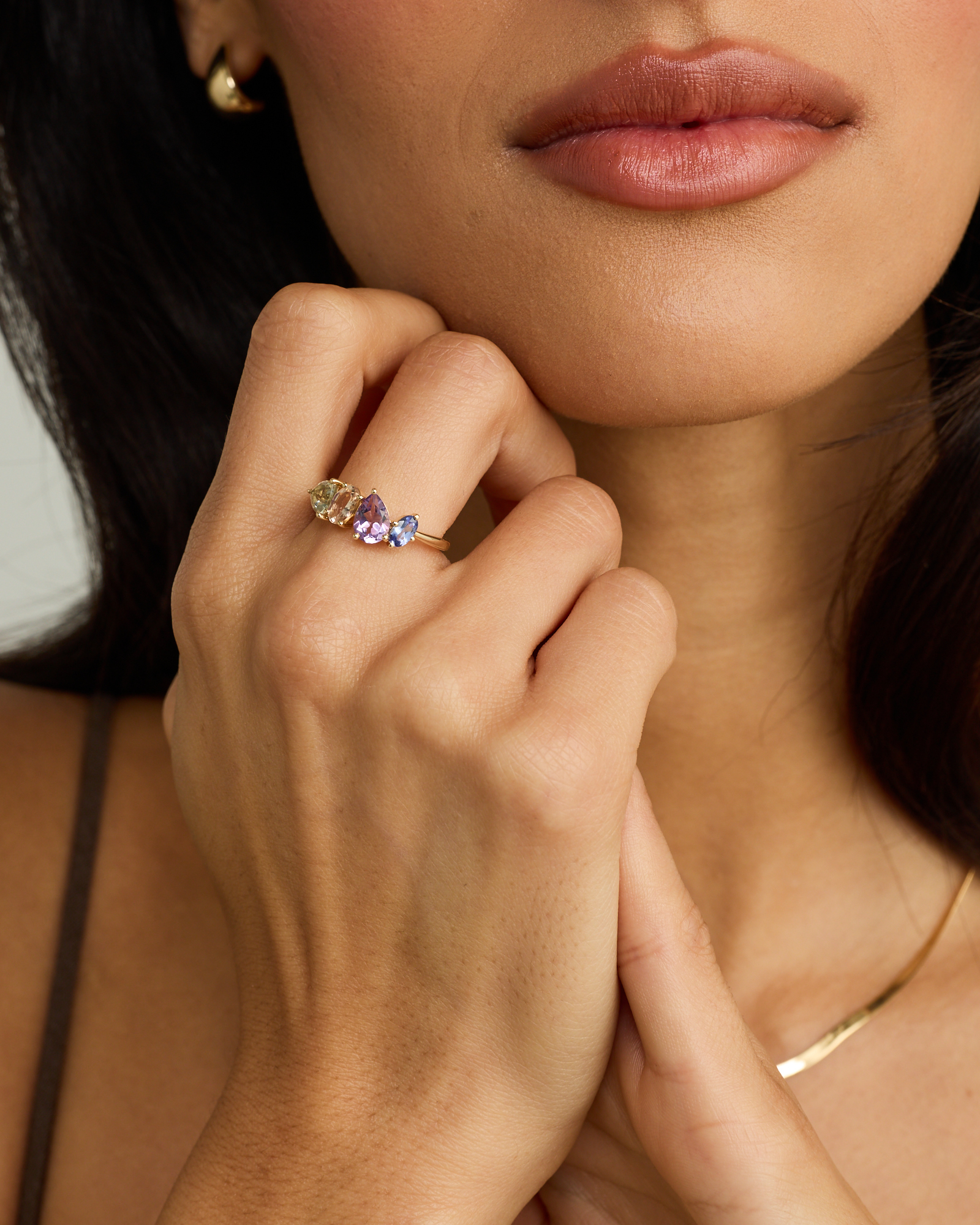 Bague multi-gemmes en améthyste verte, morganite, améthyste rose et tanzanite en or jaune 10 carats