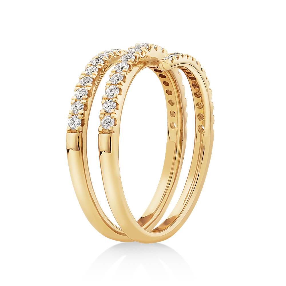 Bague en or jaune 10 K avec diamants totalisant 0,50 ct