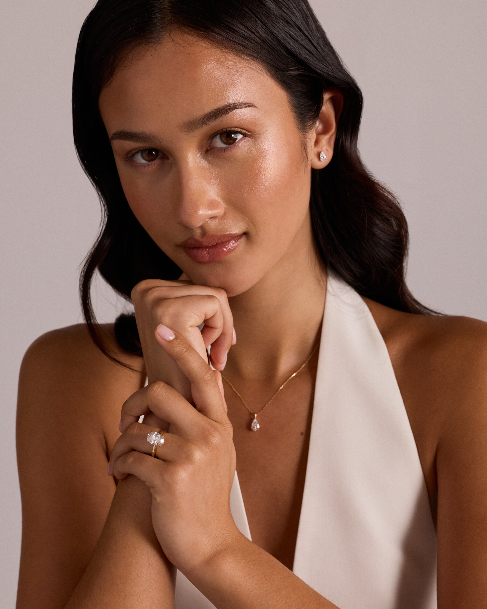 Bague solitaire en or jaune 18 carats avec diamant de laboratoire taille ovale de 3,10 carats