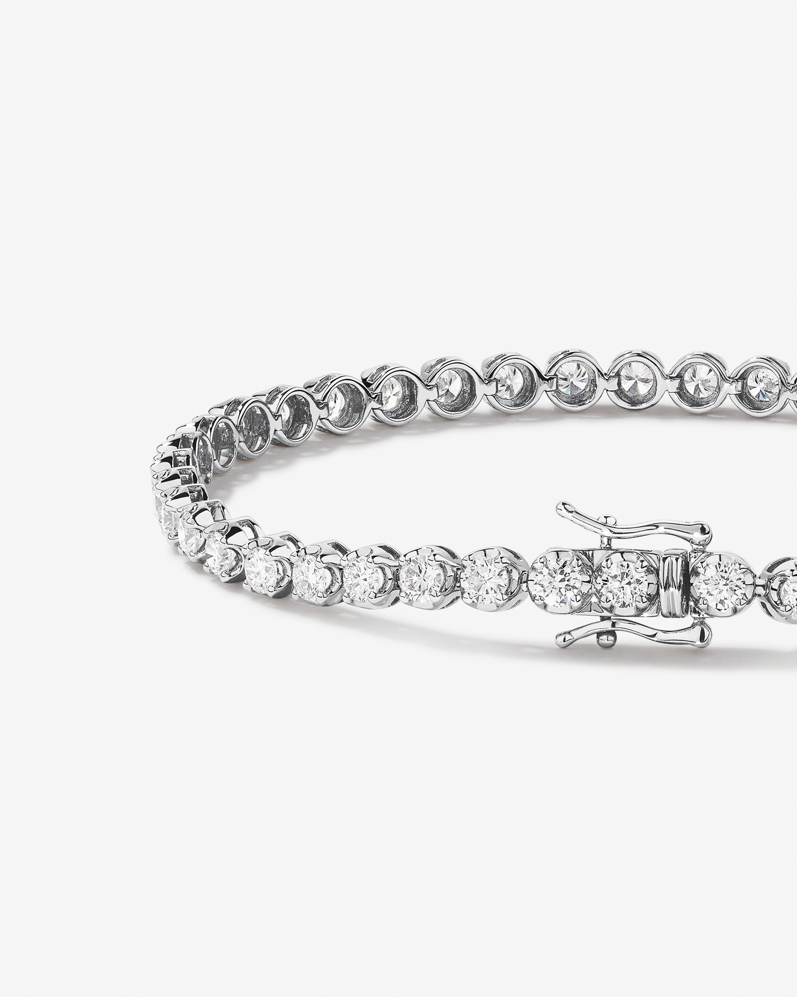4.00 Carat TW of Laboratory-Grown Diamond Tennis Bracelet in 10kt Gold