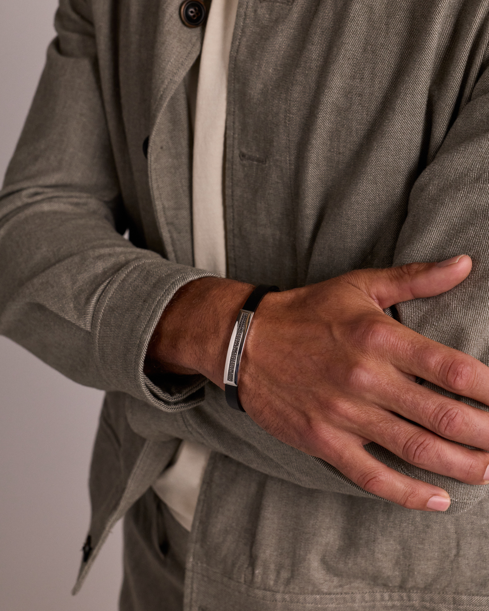 Bracelet Homme en Cuir & Argent 21cm avec 0,40 Carat TW de Diamants Noirs