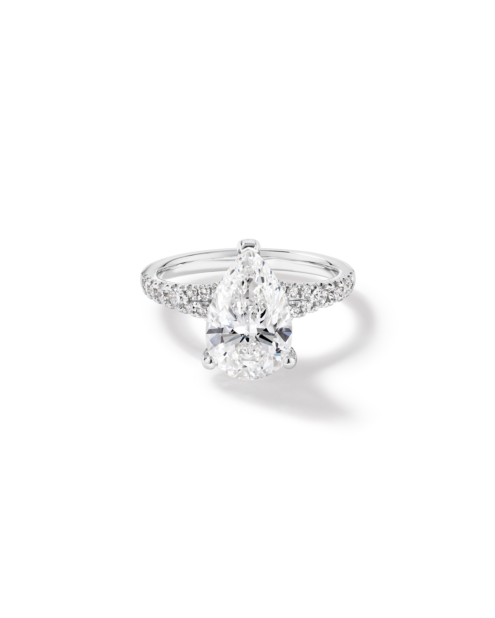 Bague de fiançailles en diamant taillé poire 3,50 carats or blanc 18 taillée