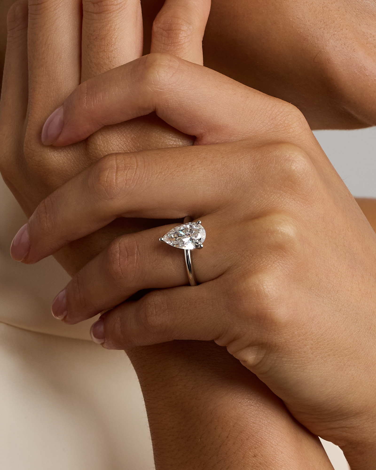 3,00 Carats Poids Total Bague De Fiançailles Solitaire En Diamant Coupe Poire Cultivé En Laboratoire, En Platine