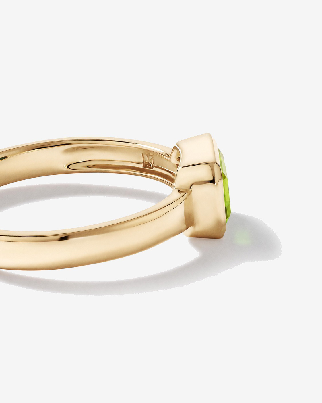 Peridot Bezel Ring 10kt Yellow Gold