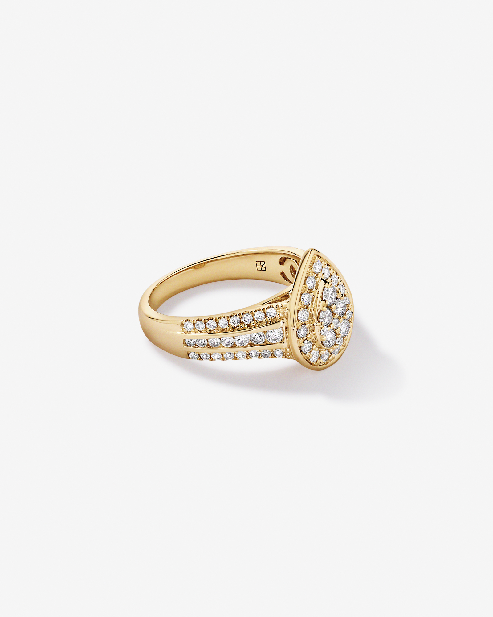 0.85 Carat TW Pear-Shaped Diamond Cluster Ring 10kt Yellow Gold