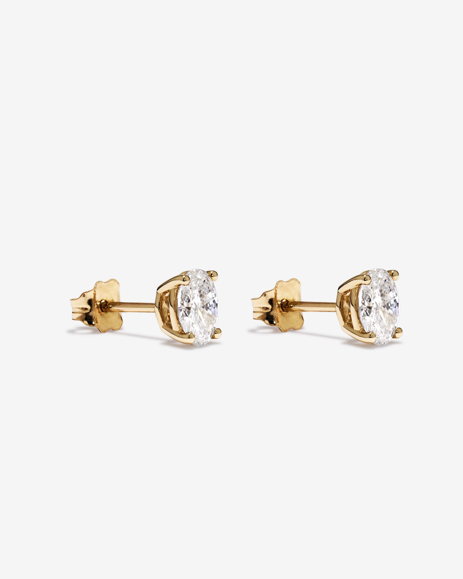 Boucles d’oreilles en diamant solitaire en diamant taillées ovales 1,00 carats en or jaune 10 carats taille ovale