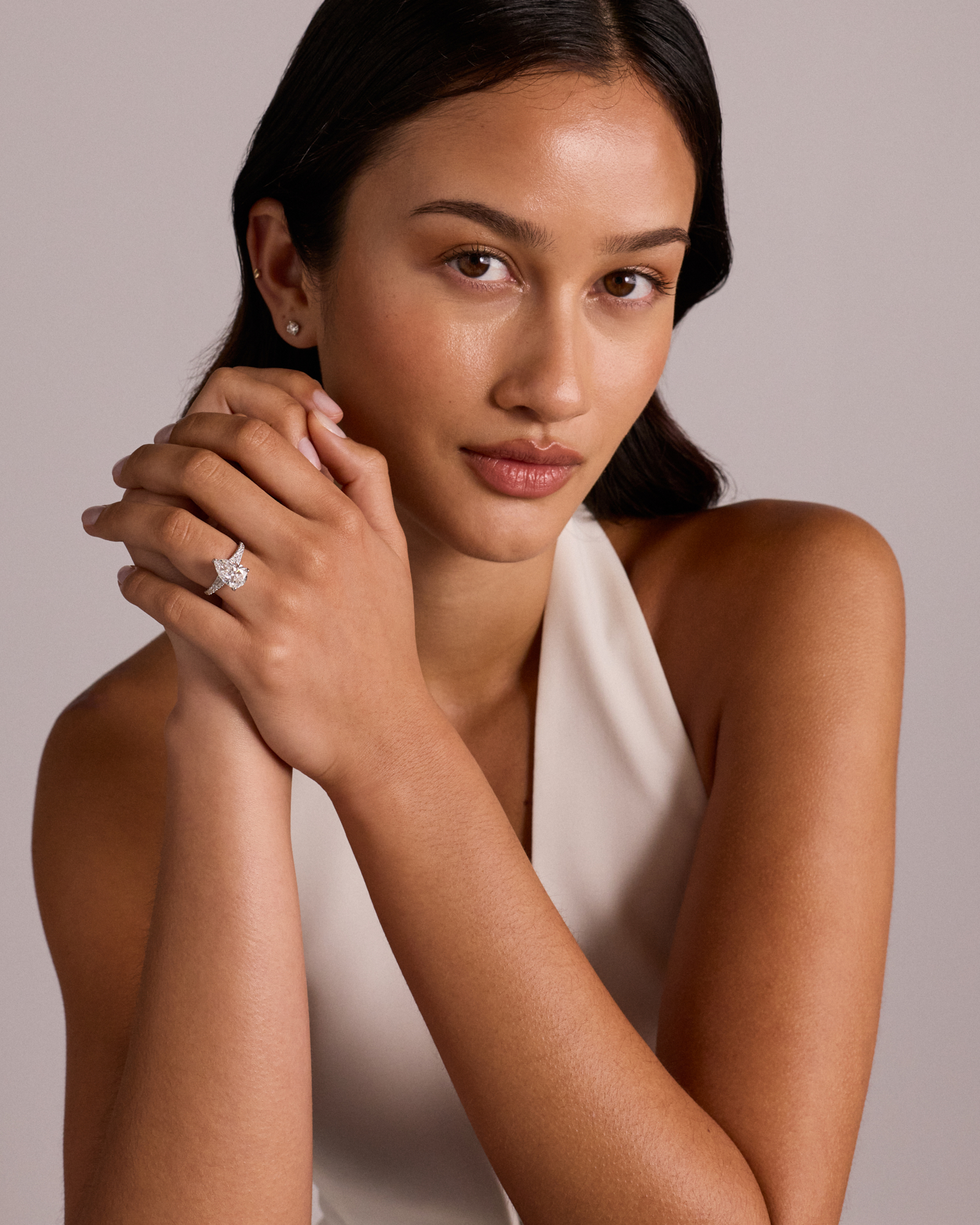 Bague de fiançailles en diamant taillé poire 3,50 carats or blanc 18 taillée