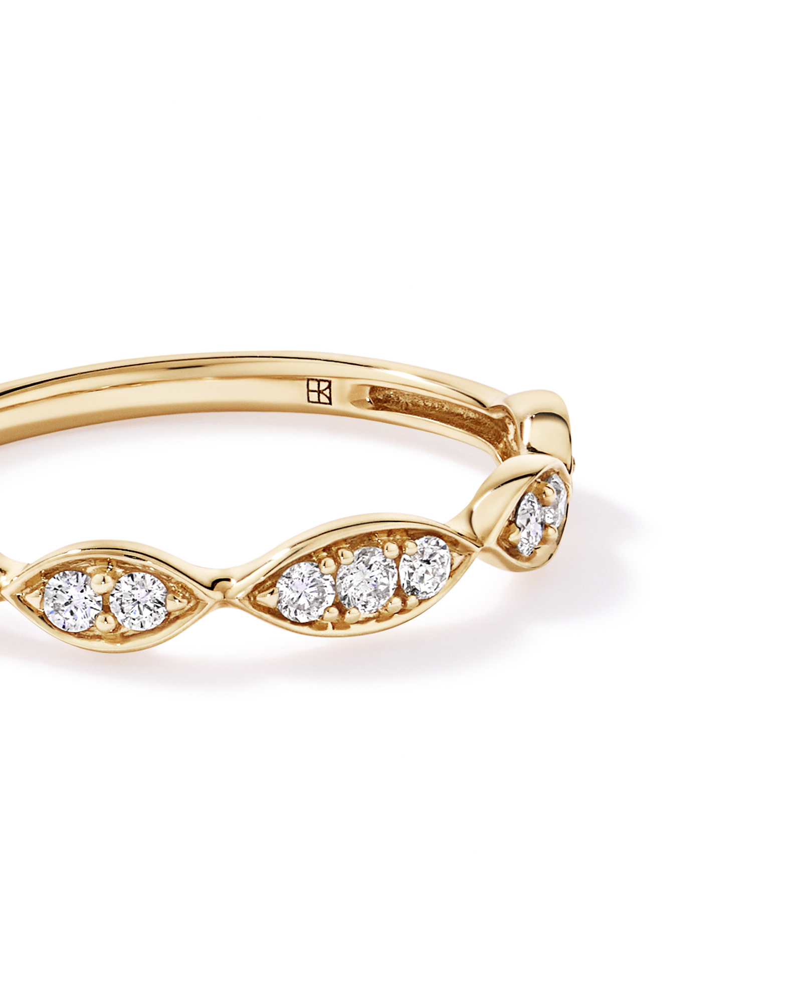 0.20TW Diamond Twist Wedding Band 14kt Yellow Gold