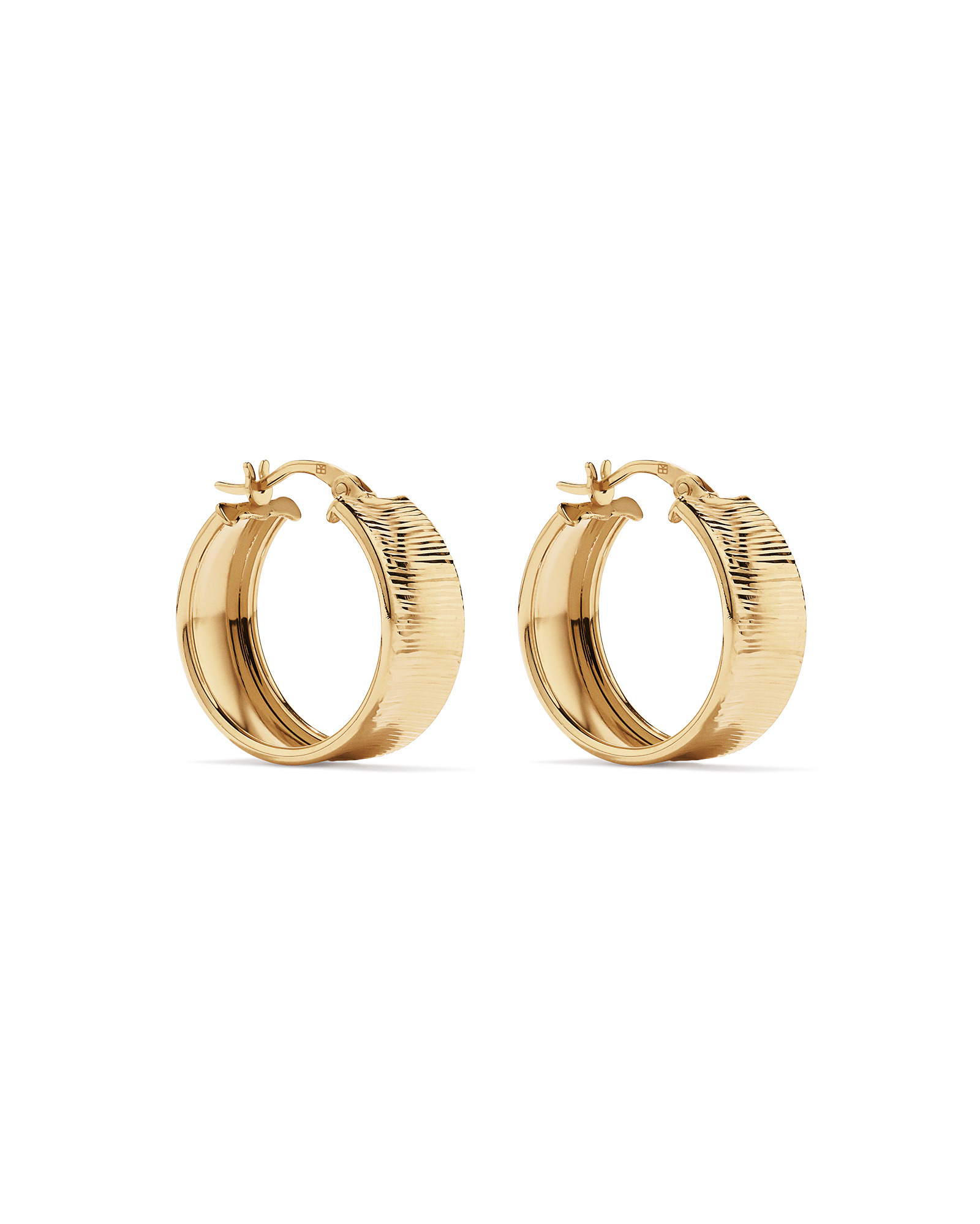 Textured Hoop Earrings in 18Kt Vermeil