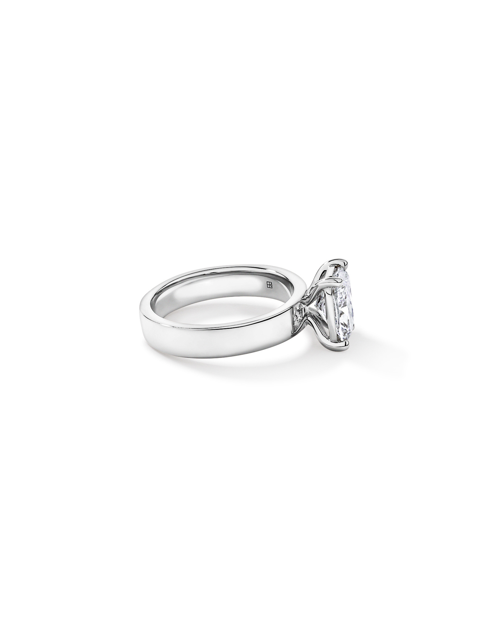 2.00TW Elongated Cushion Laboratory-Grown Diamond Solitaire Ring 14kt Yellow Gold