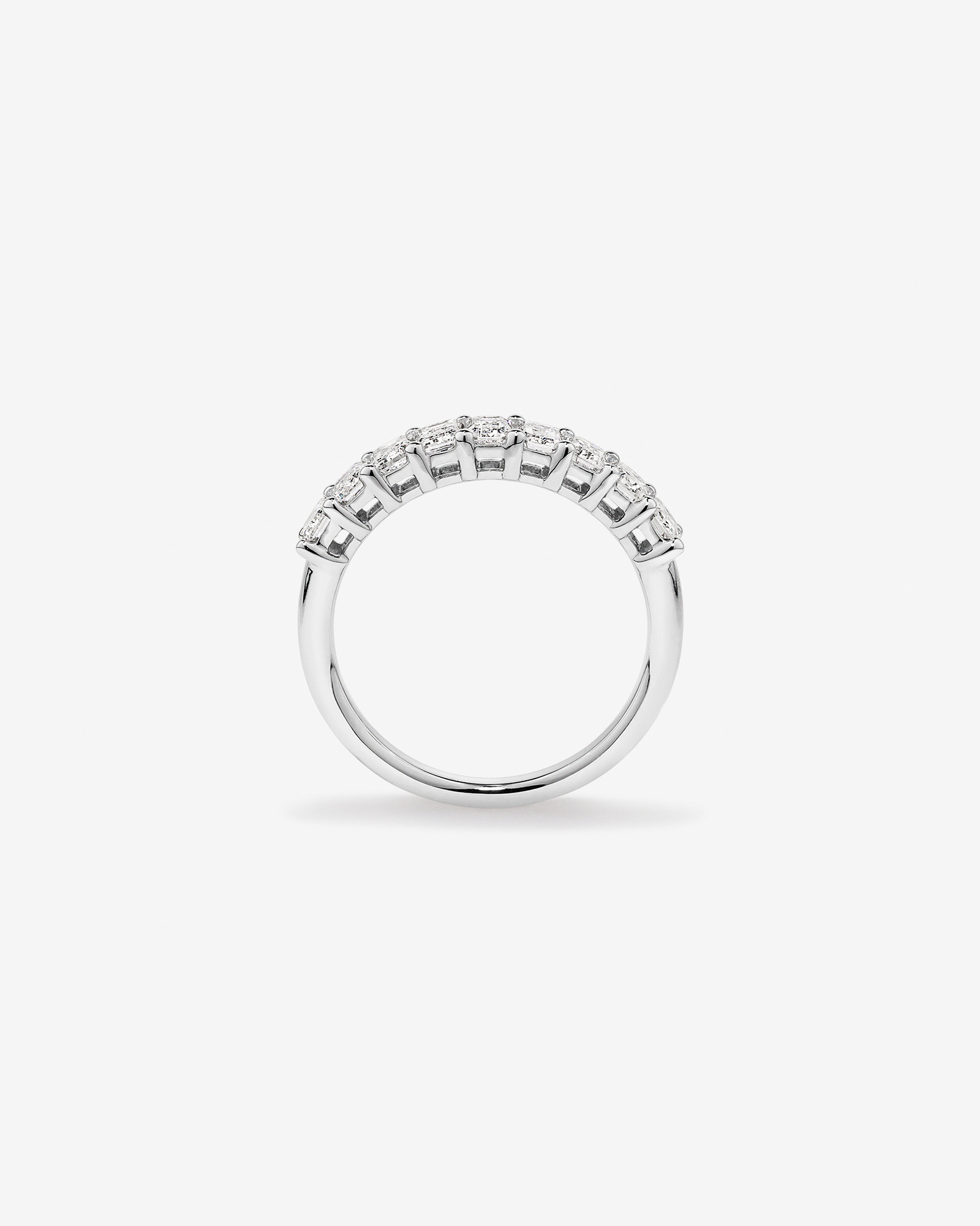 Alliance En Diamant De Laboratoire Taille Émeraude De 1,17 Carat Poids Total En Or Blanc 14 Carats
