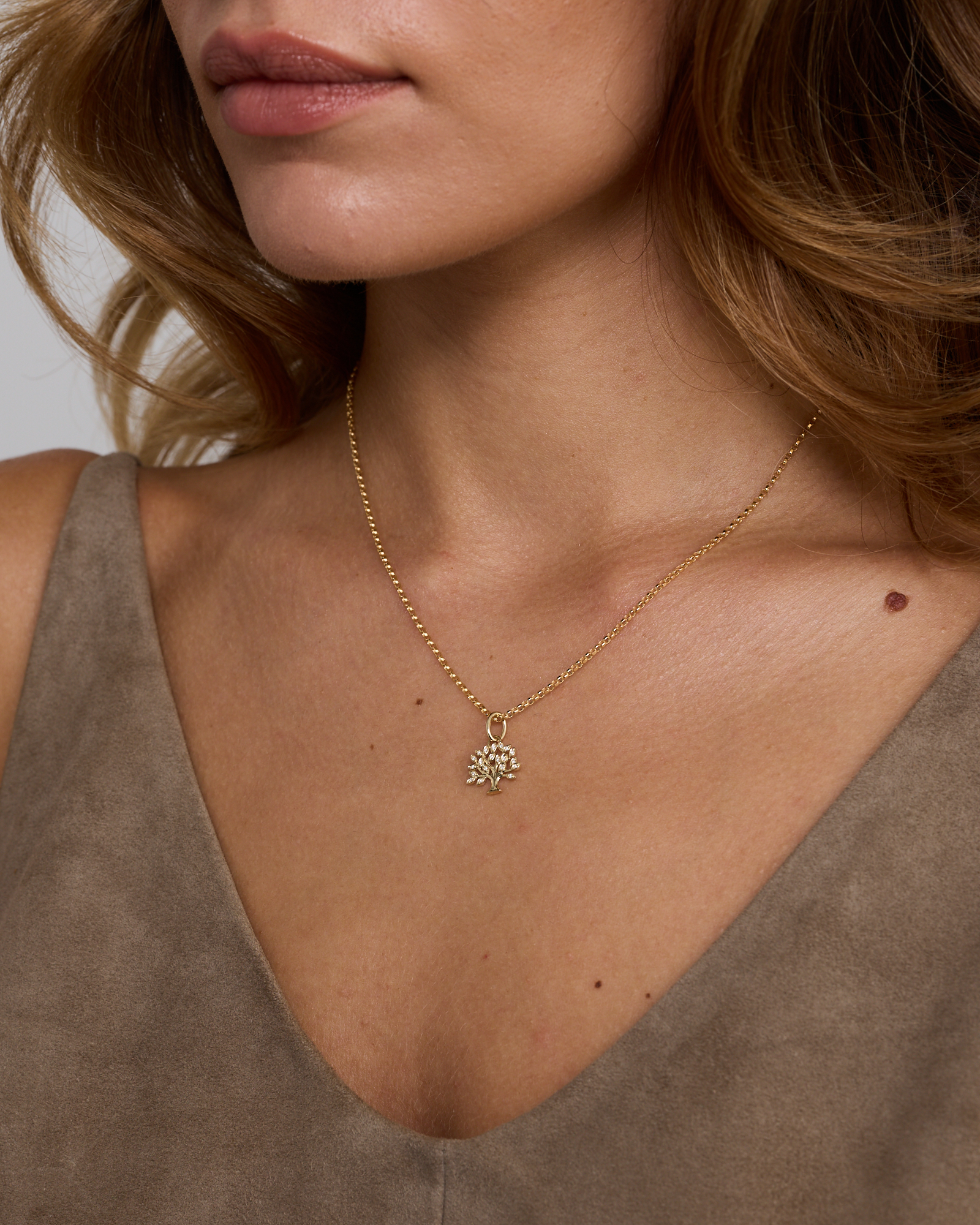 Diamond Tree Of Life Pendant in 10kt Yellow Gold
