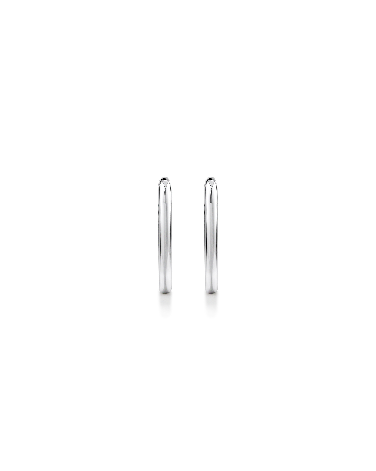 Huggie Paperclip Earrings in Silver