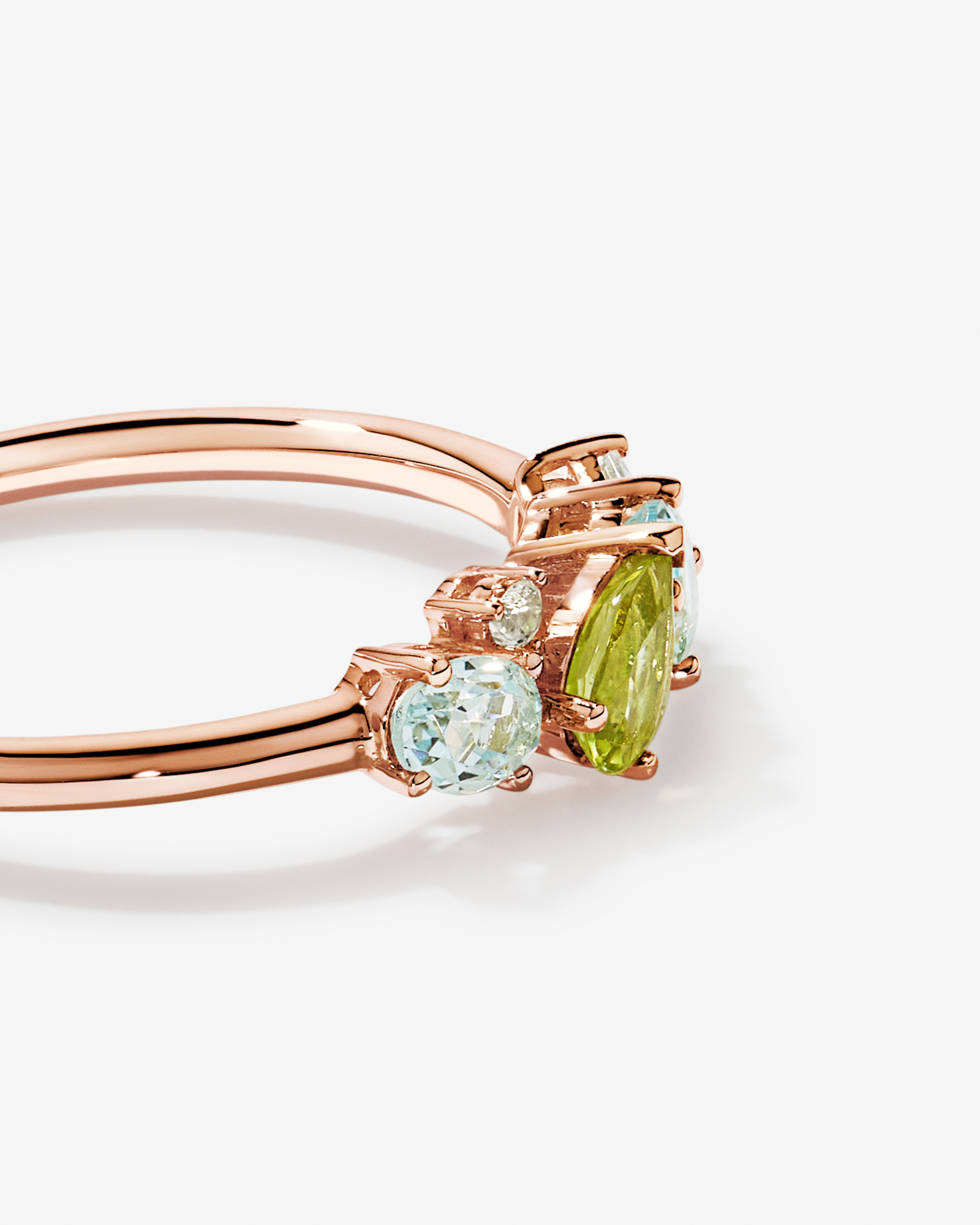 Péridot, topaze bleu ciel, améthyste verte et blanche bague multi-gemmes en or rose 10 carats