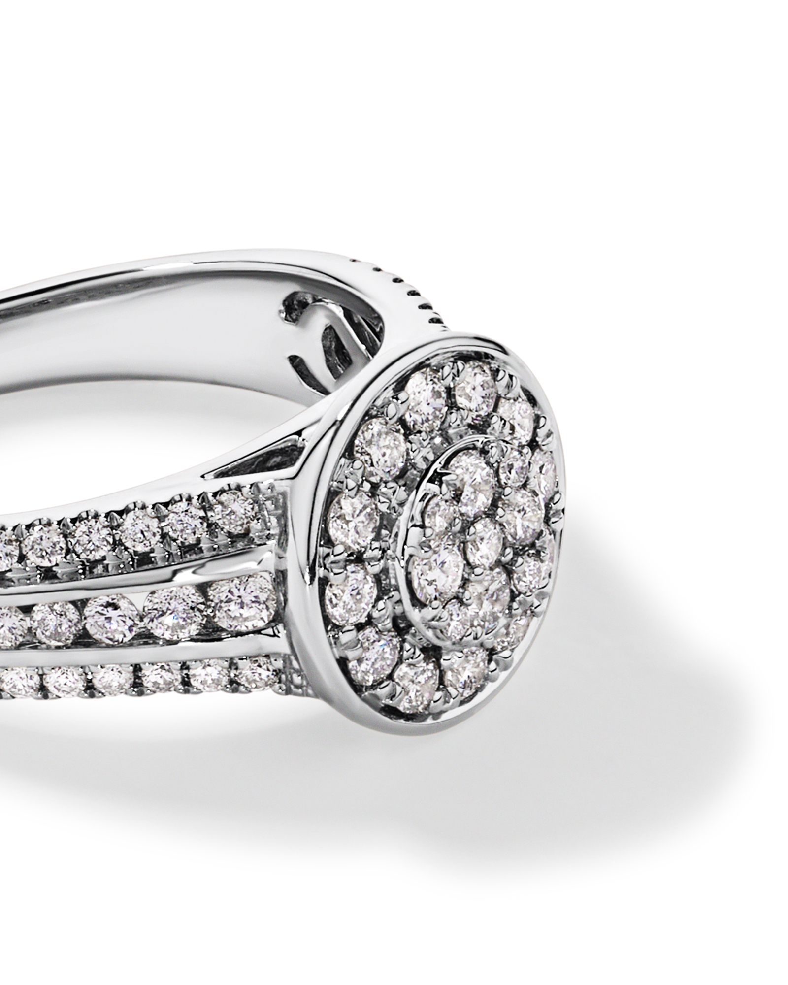 0.85 Carat TW Round Diamond Cluster Ring 10kt Gold