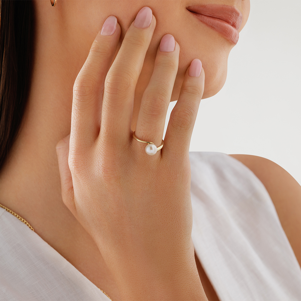Bague torsadée en or jaune 10 K avec perle d'eau douce de culture